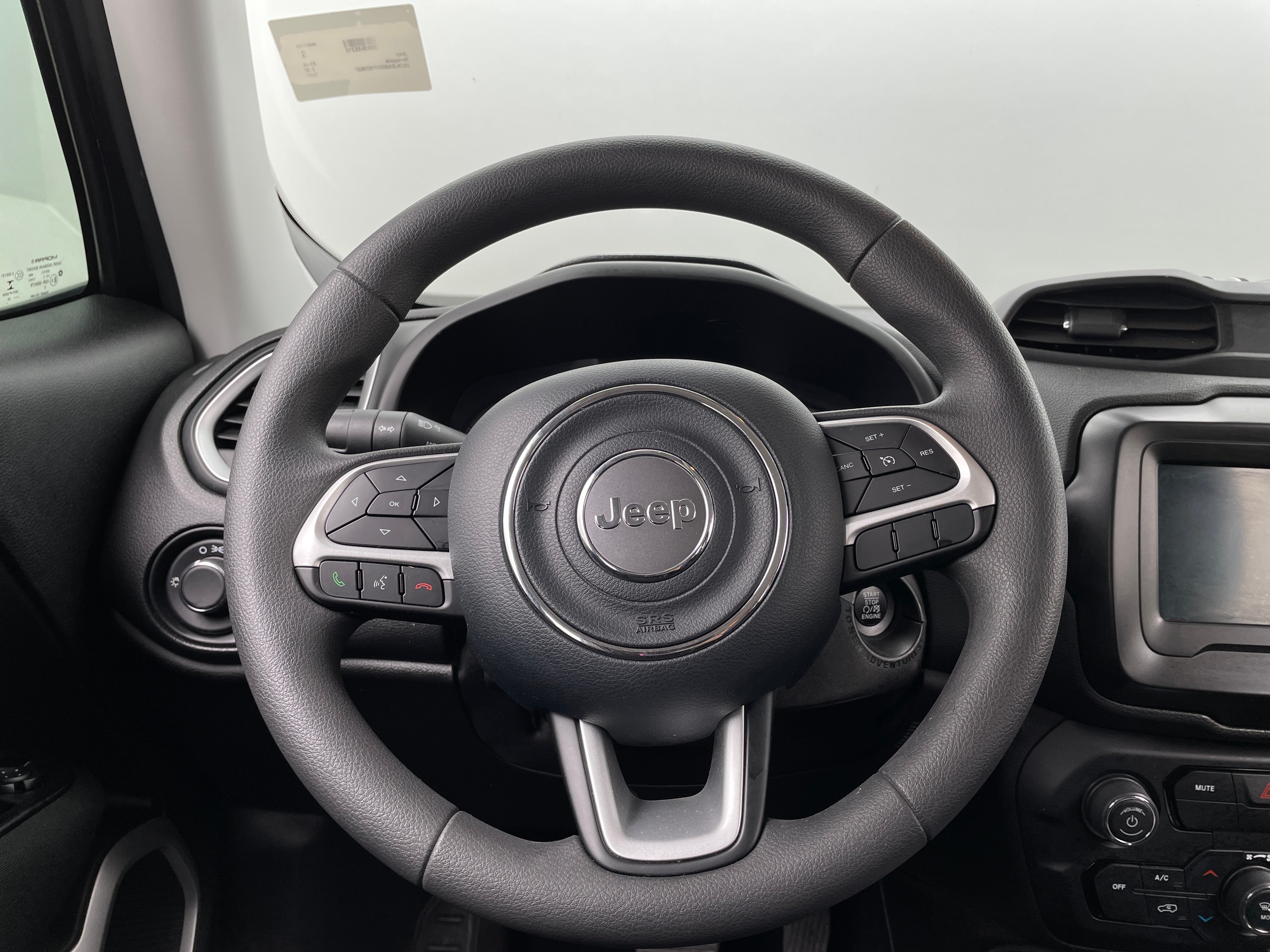 2021 Jeep Renegade Jeepster 5