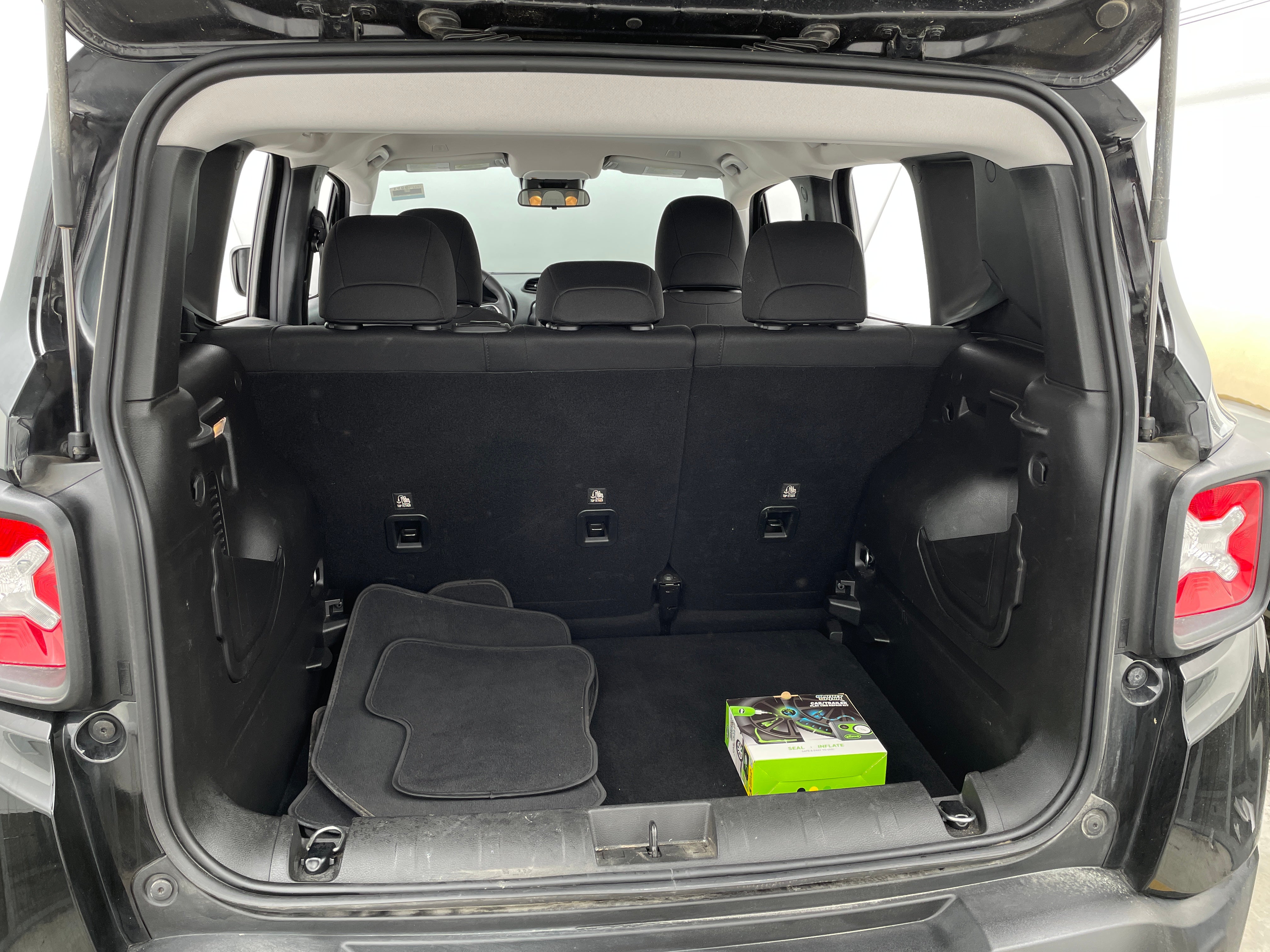 2021 Jeep Renegade Jeepster 7