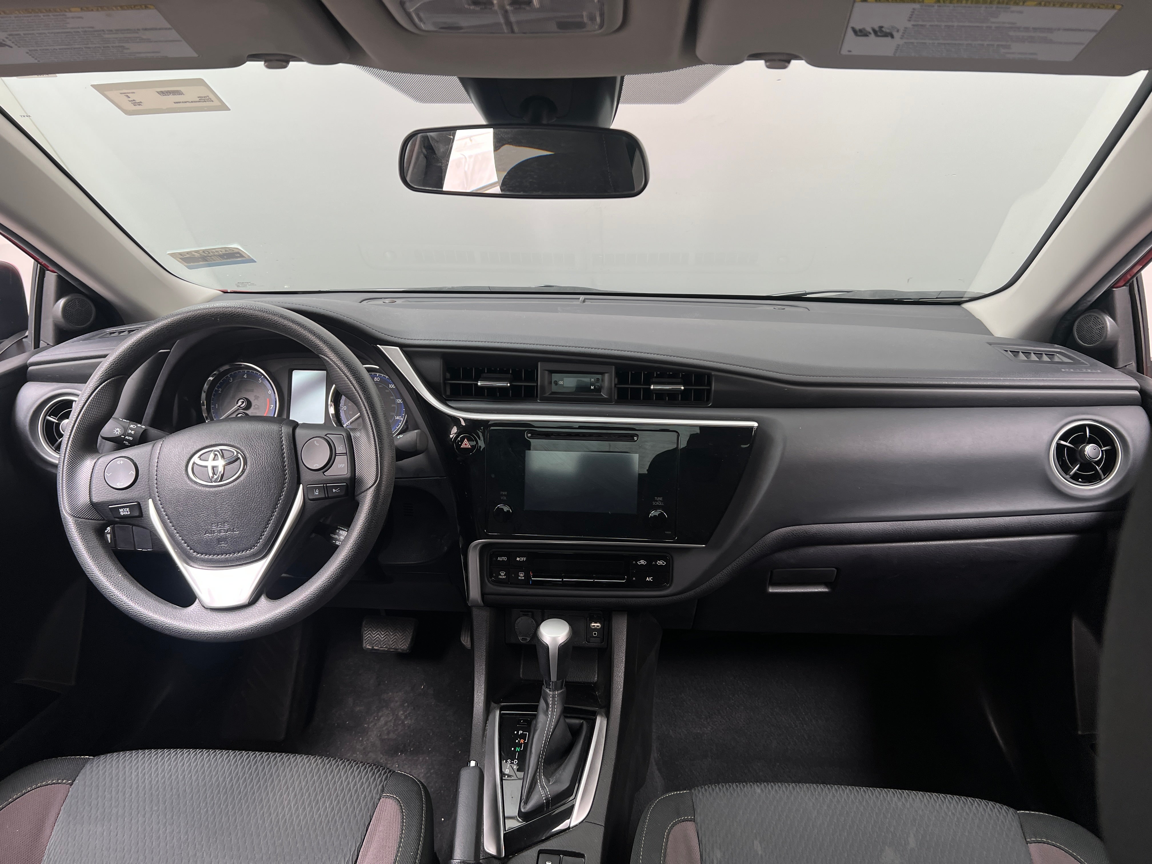2018 Toyota Corolla LE 3