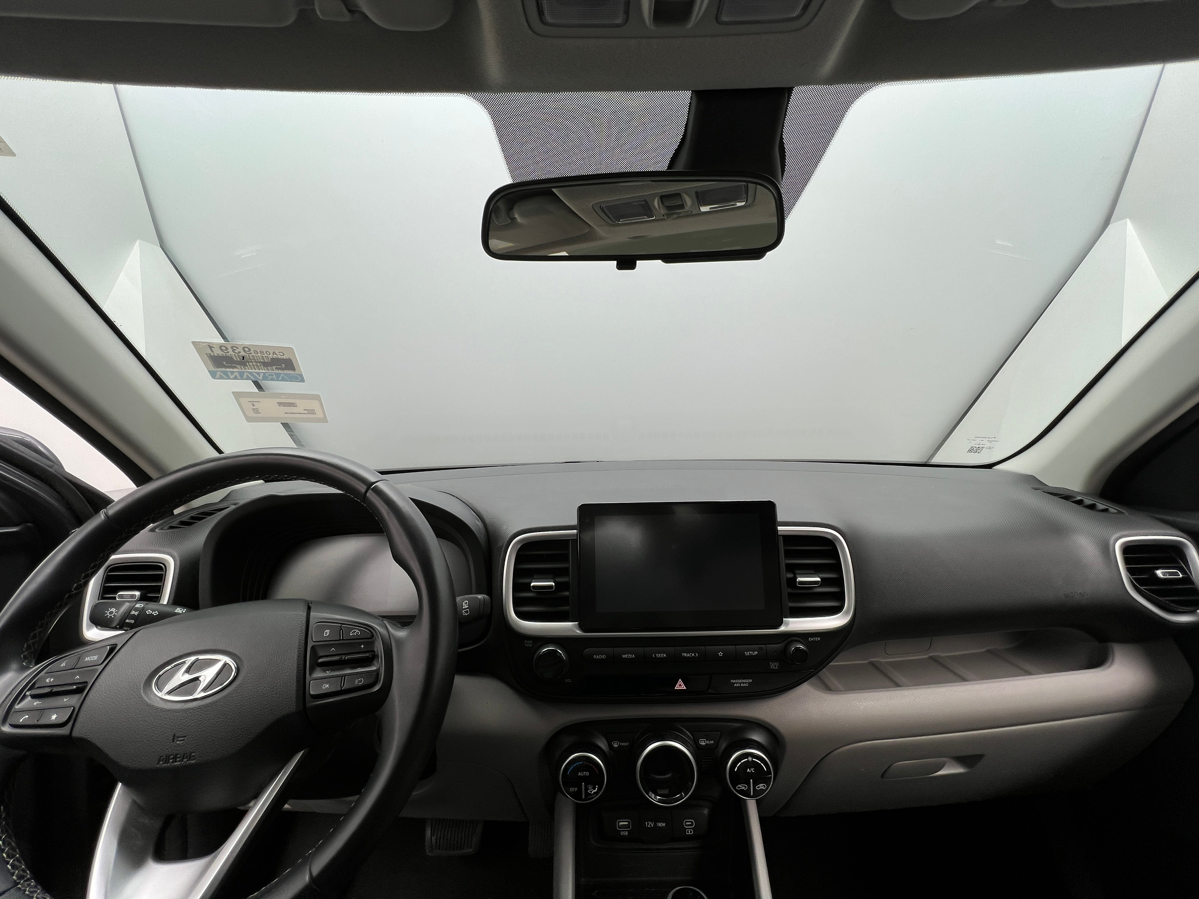 2023 Hyundai Venue SEL 3