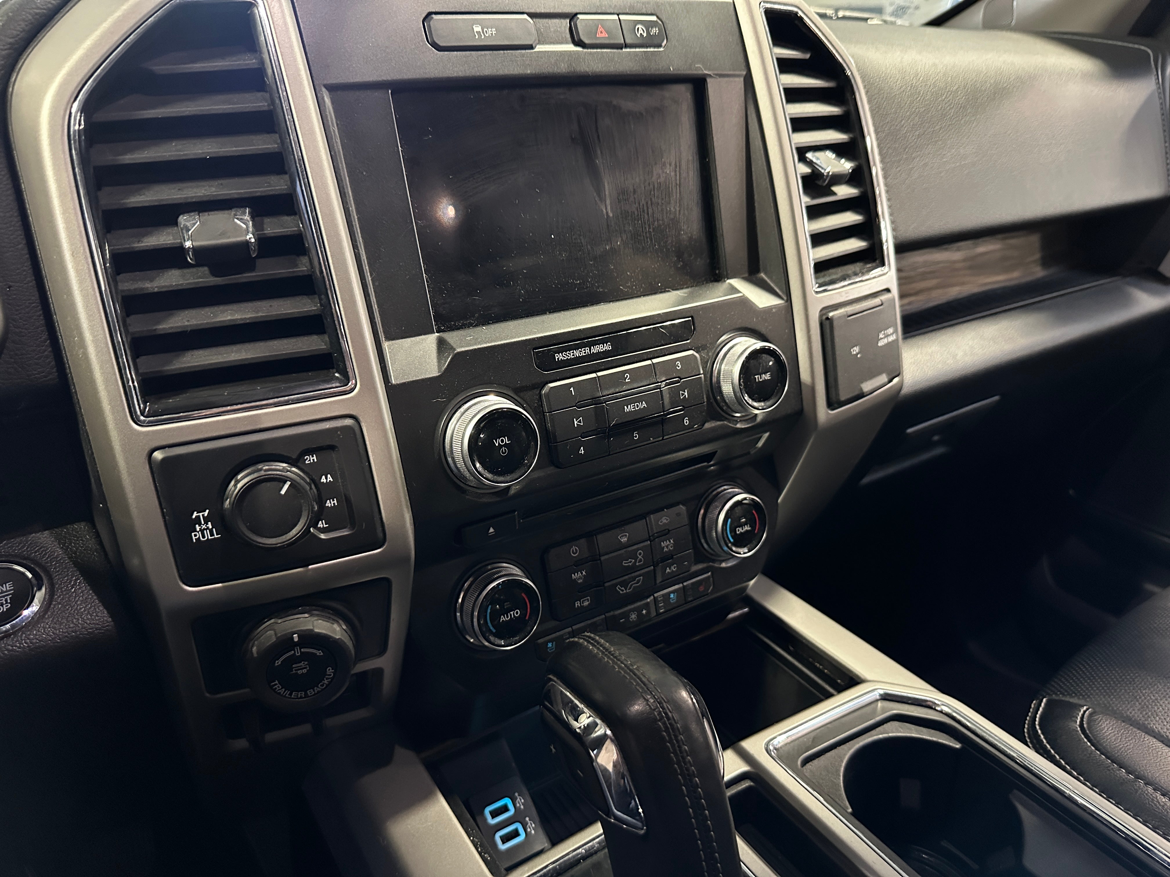 2018 Ford Econoline E-150 3