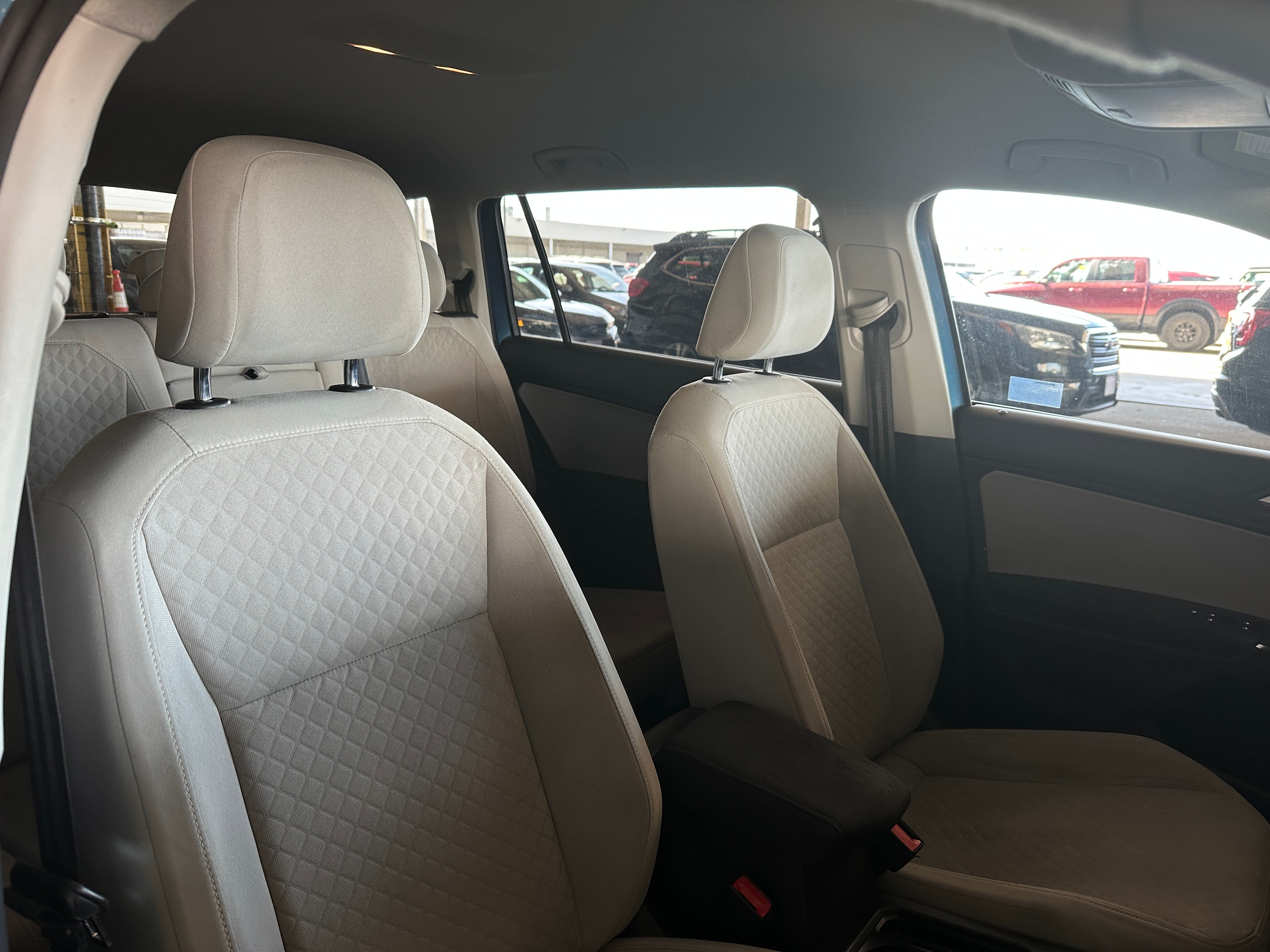 2020 Volkswagen Tiguan S 2