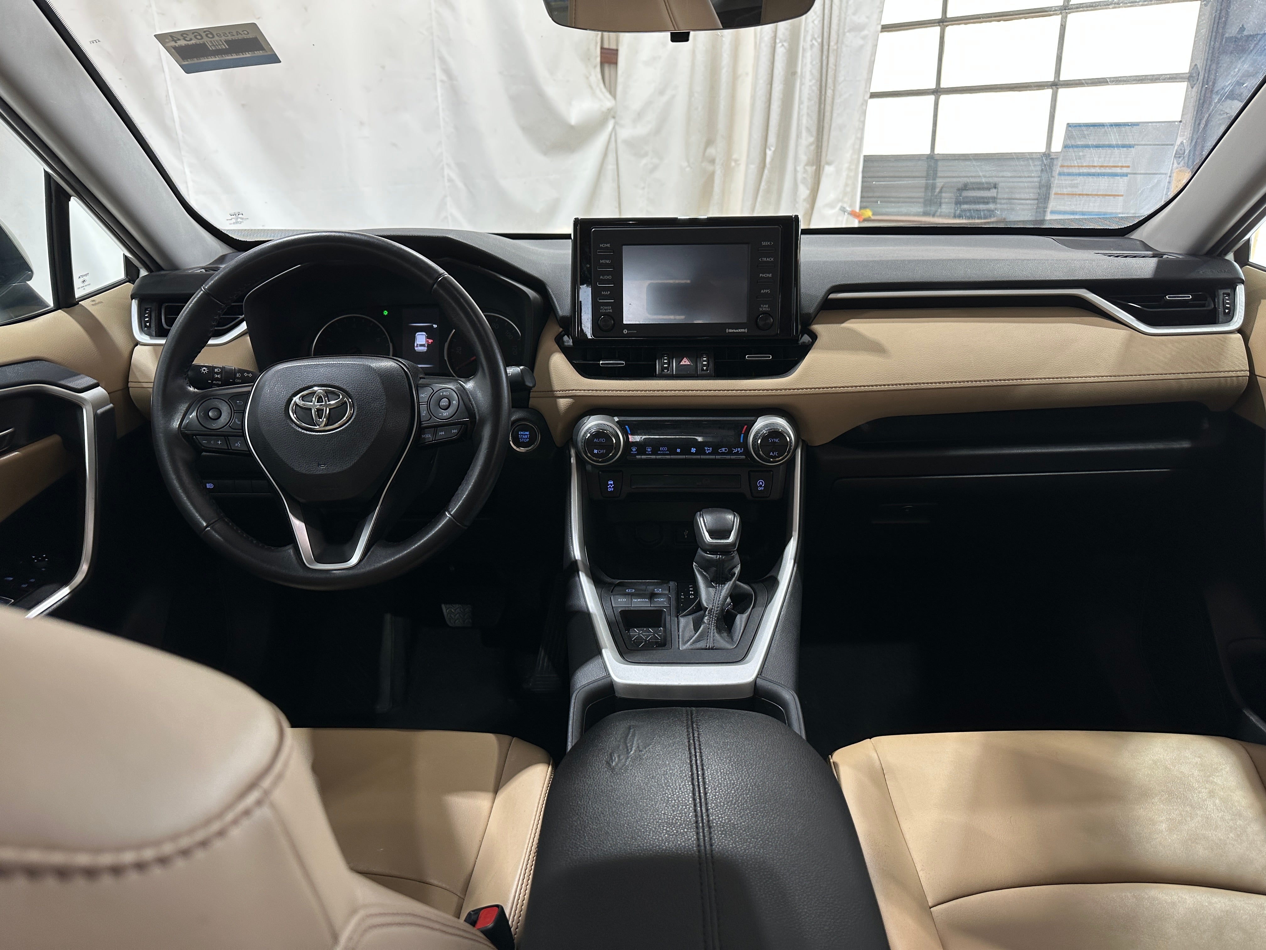 2022 Toyota RAV4 XLE Premium 2