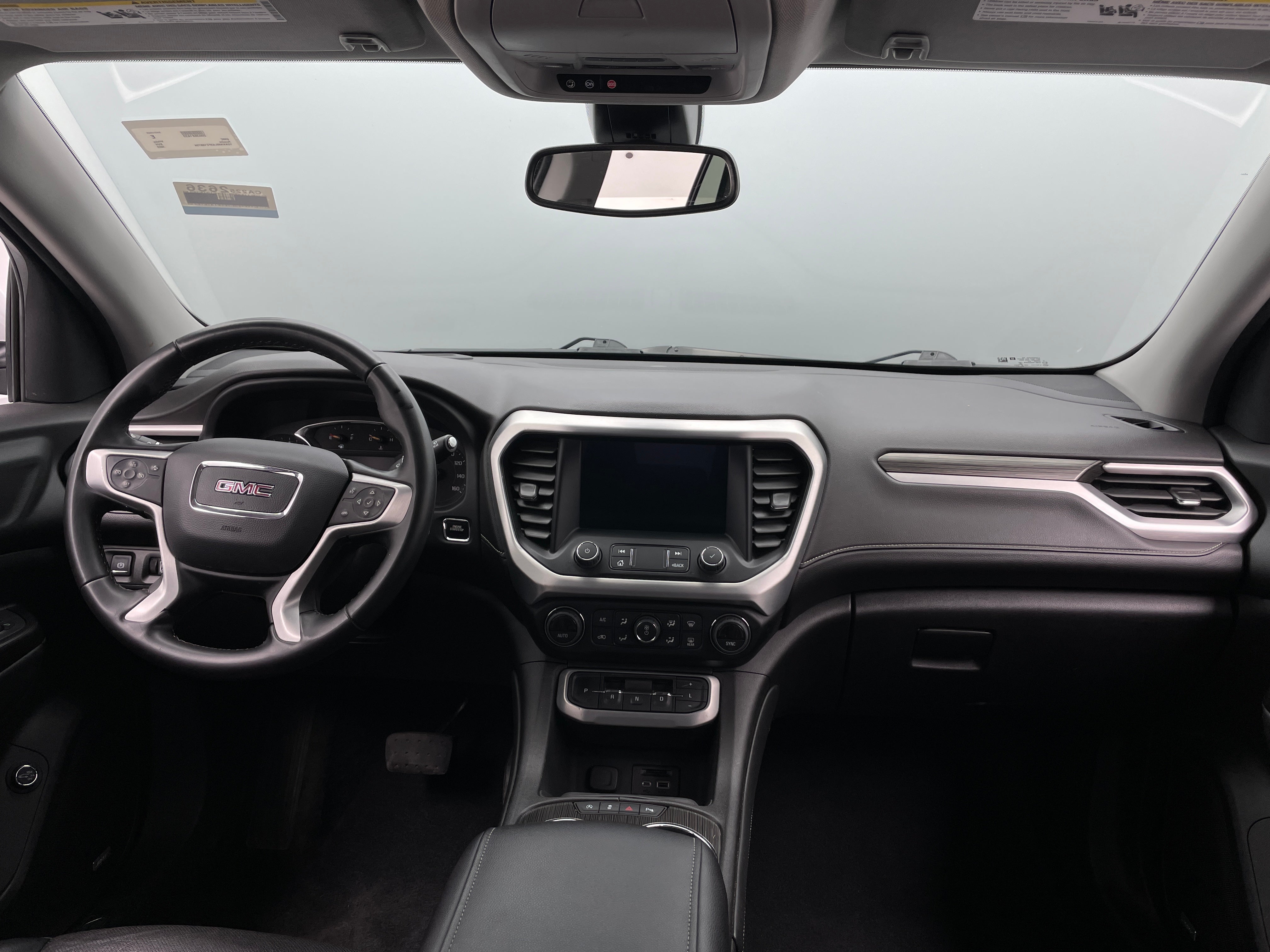 2023 GMC Acadia SLT 2