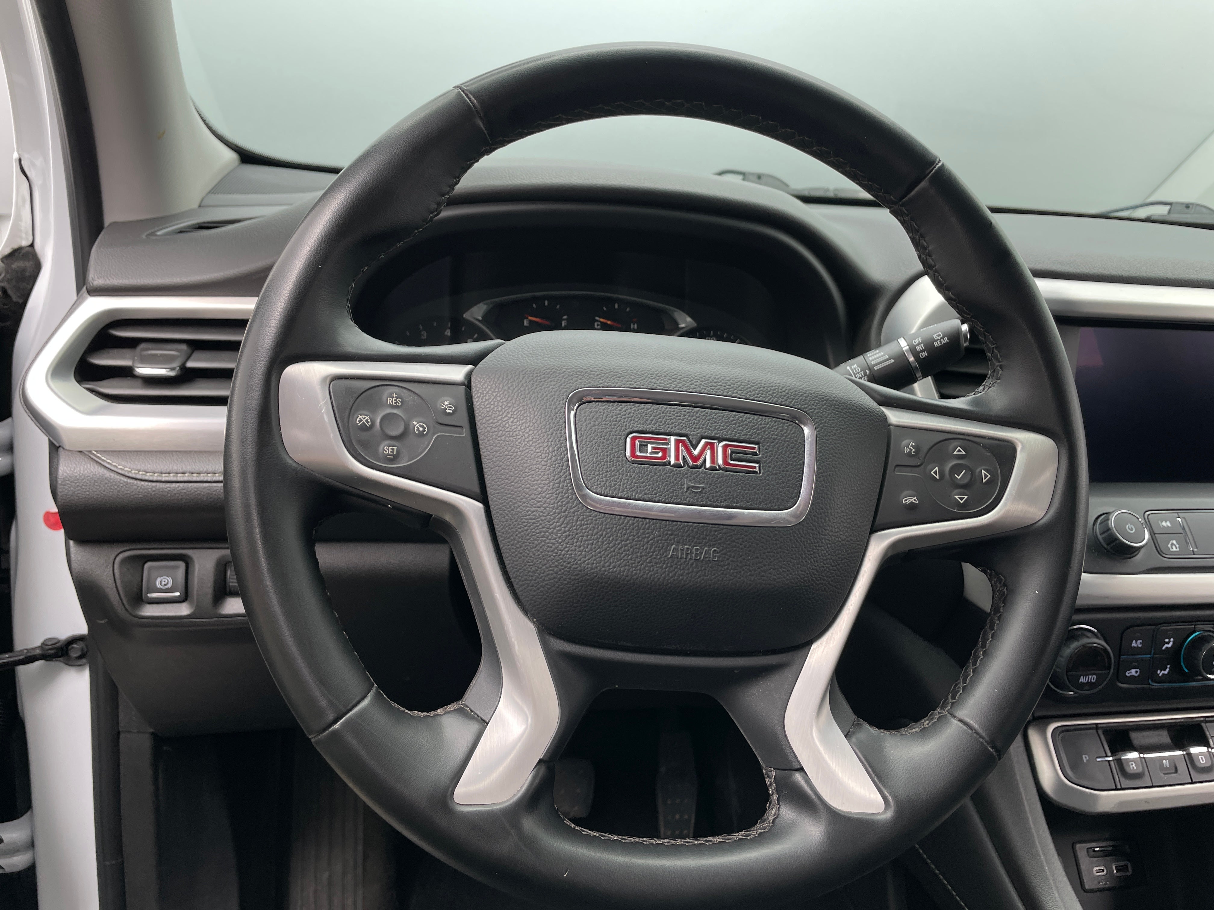 2023 GMC Acadia SLT 4