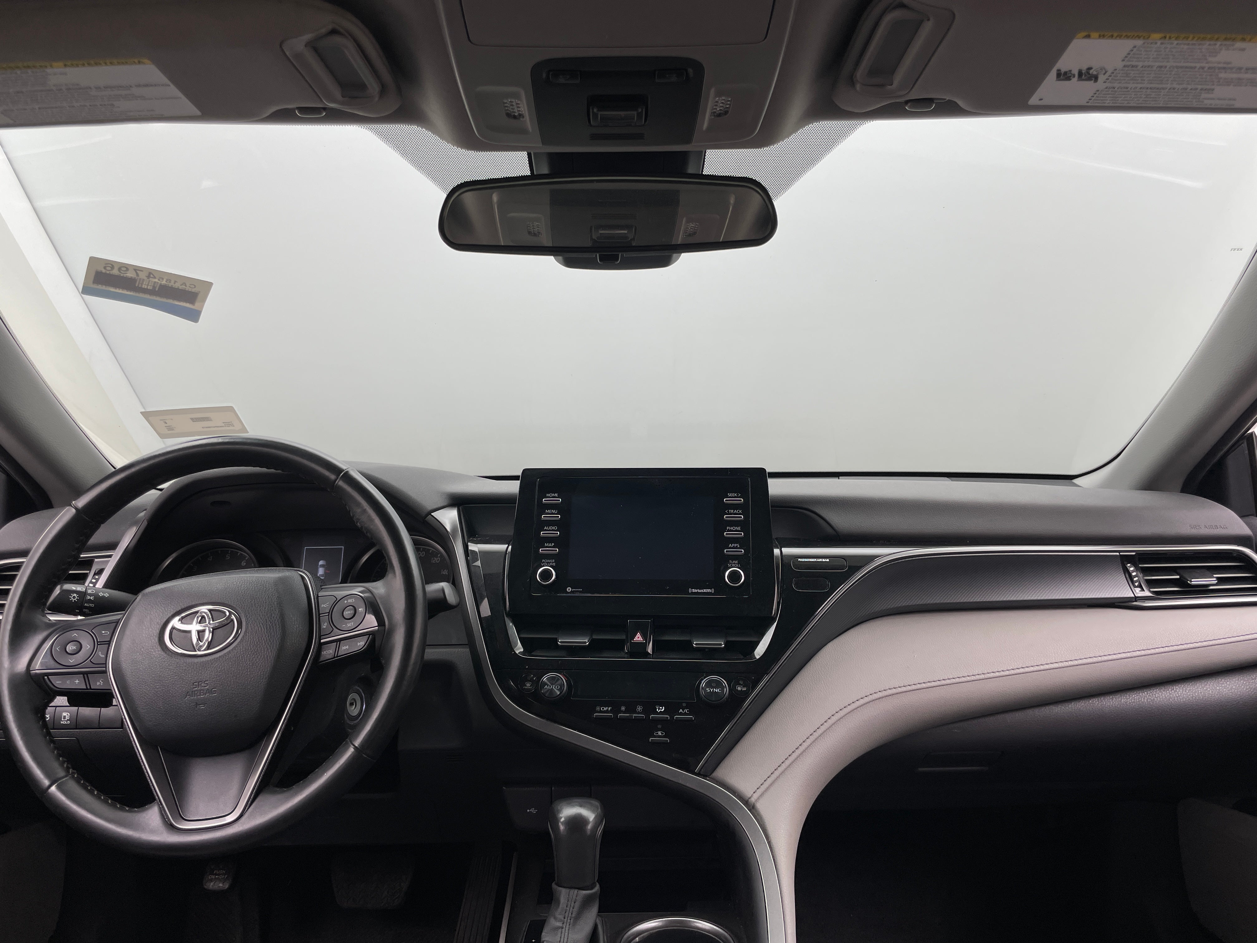 2023 Toyota Camry SE 3