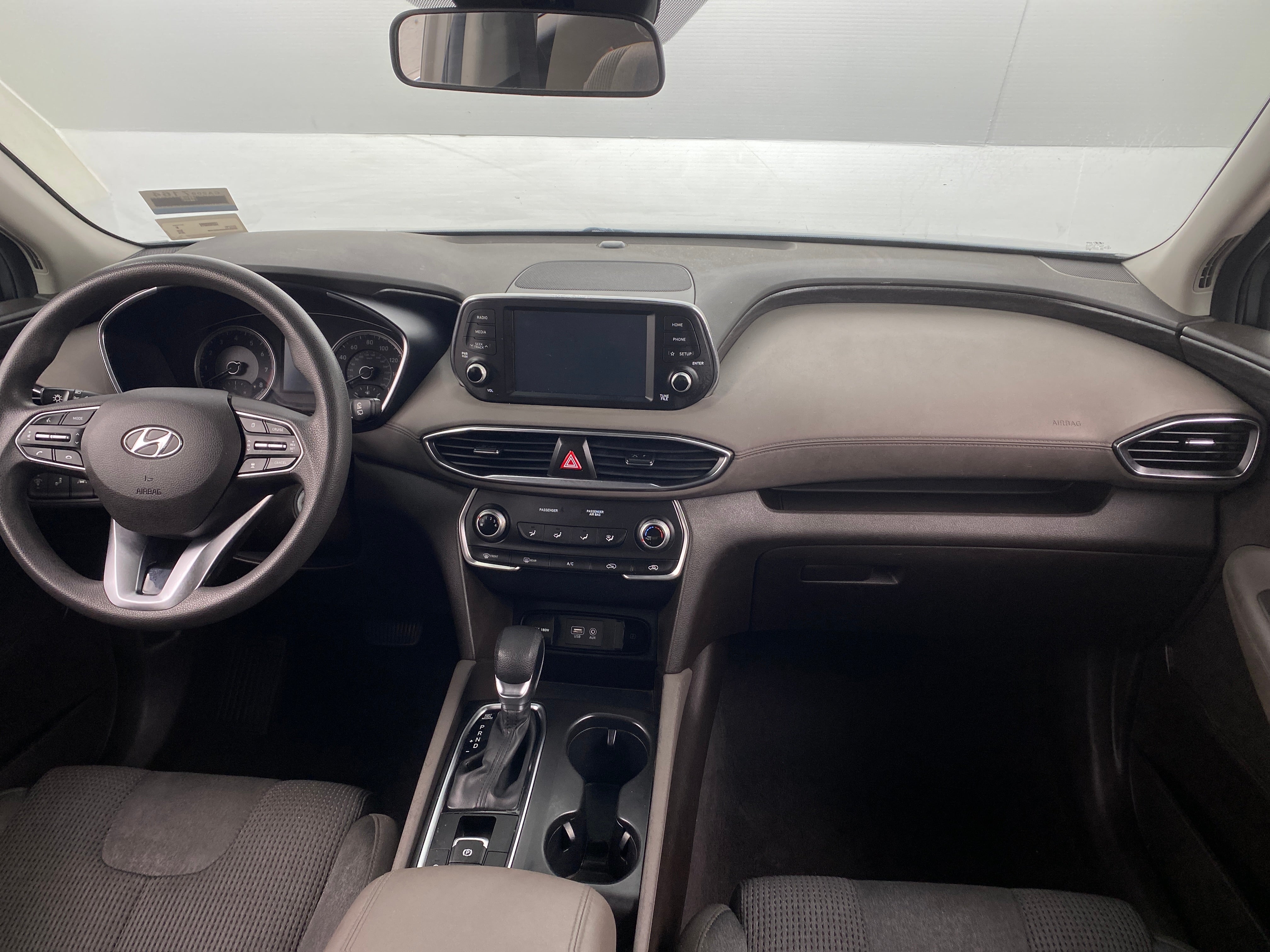2019 Hyundai Santa Fe SE 3