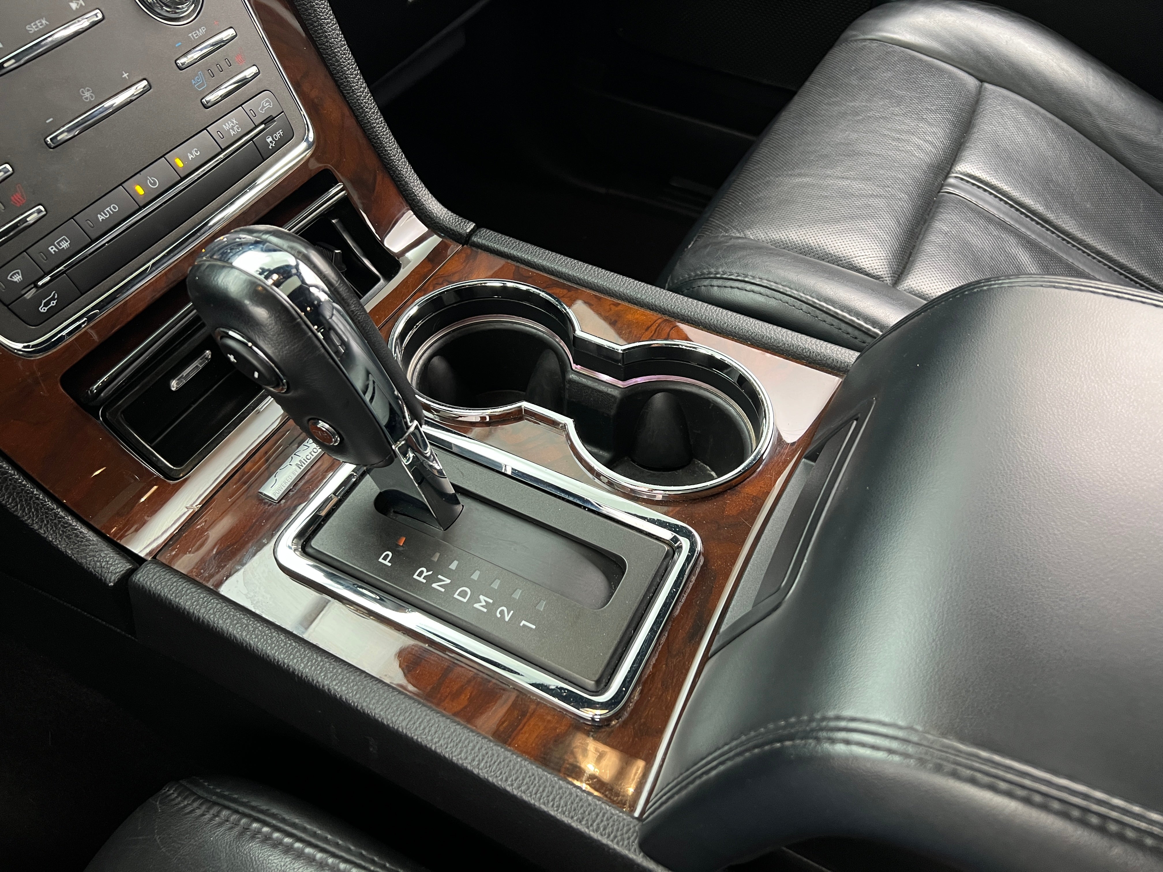 Image 10 of 2015 Lincoln Navigator base