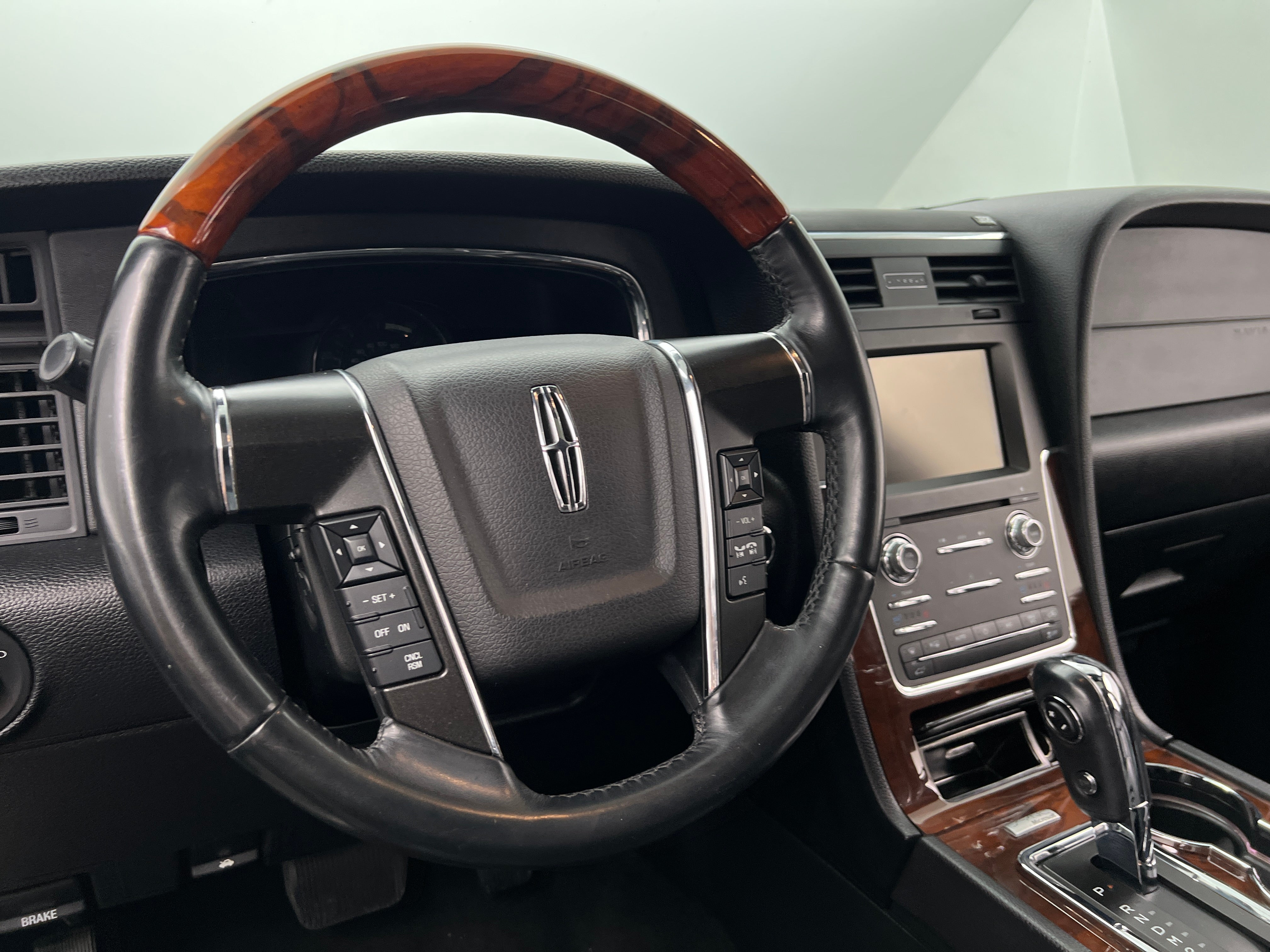 2015 Lincoln Navigator  4
