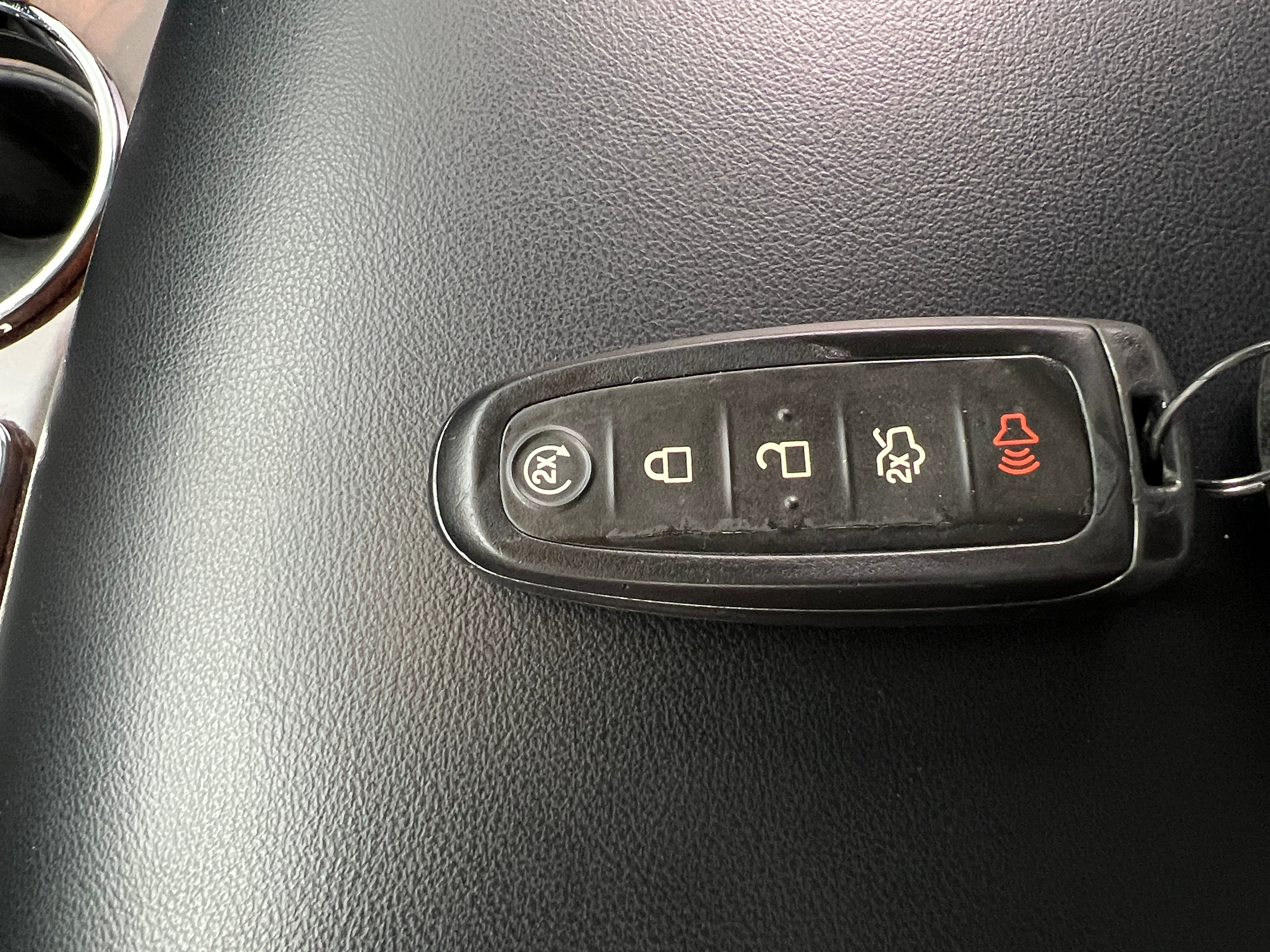 Image 9 of 2015 Lincoln Navigator base