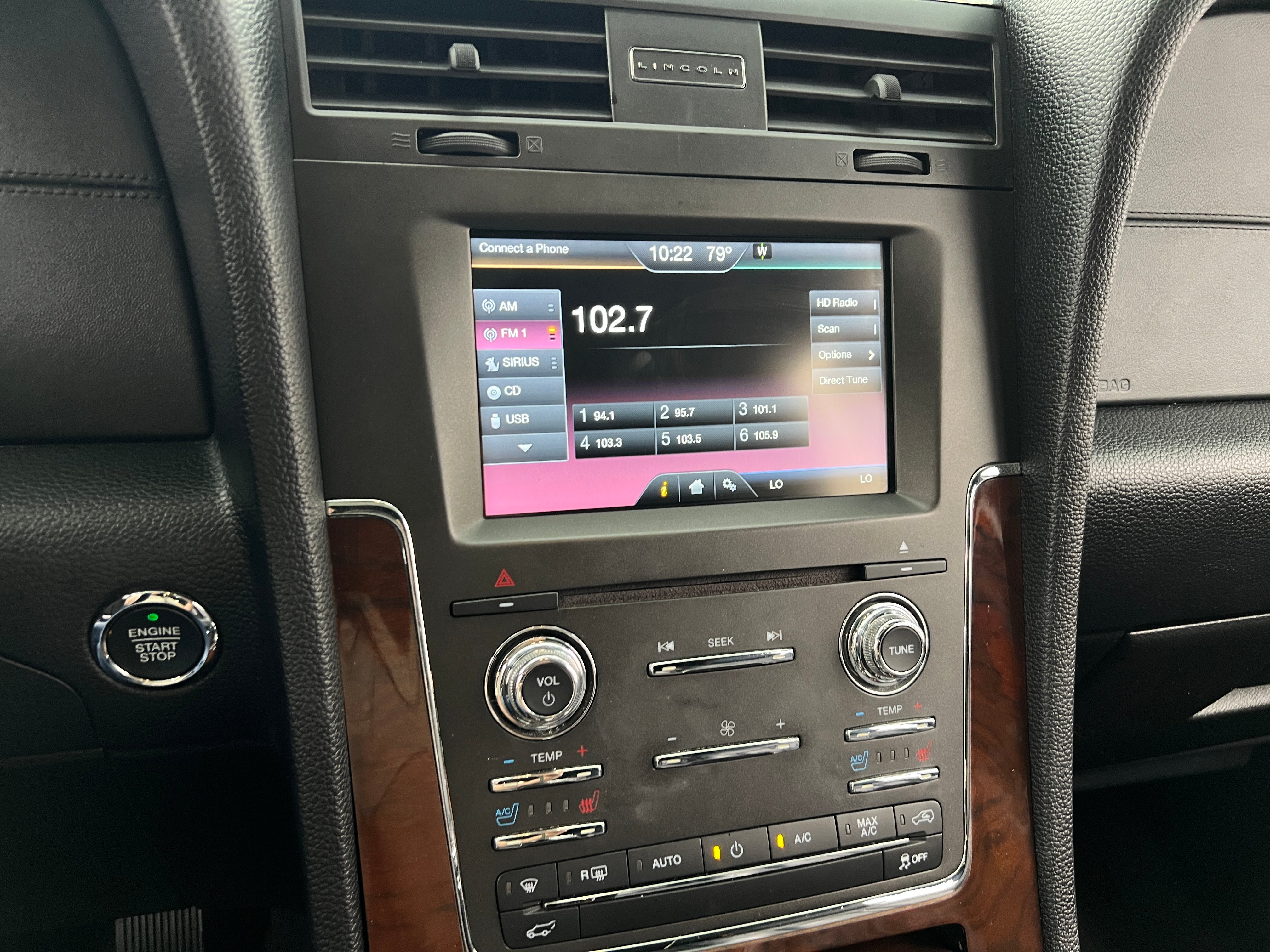 2015 Lincoln Navigator  3