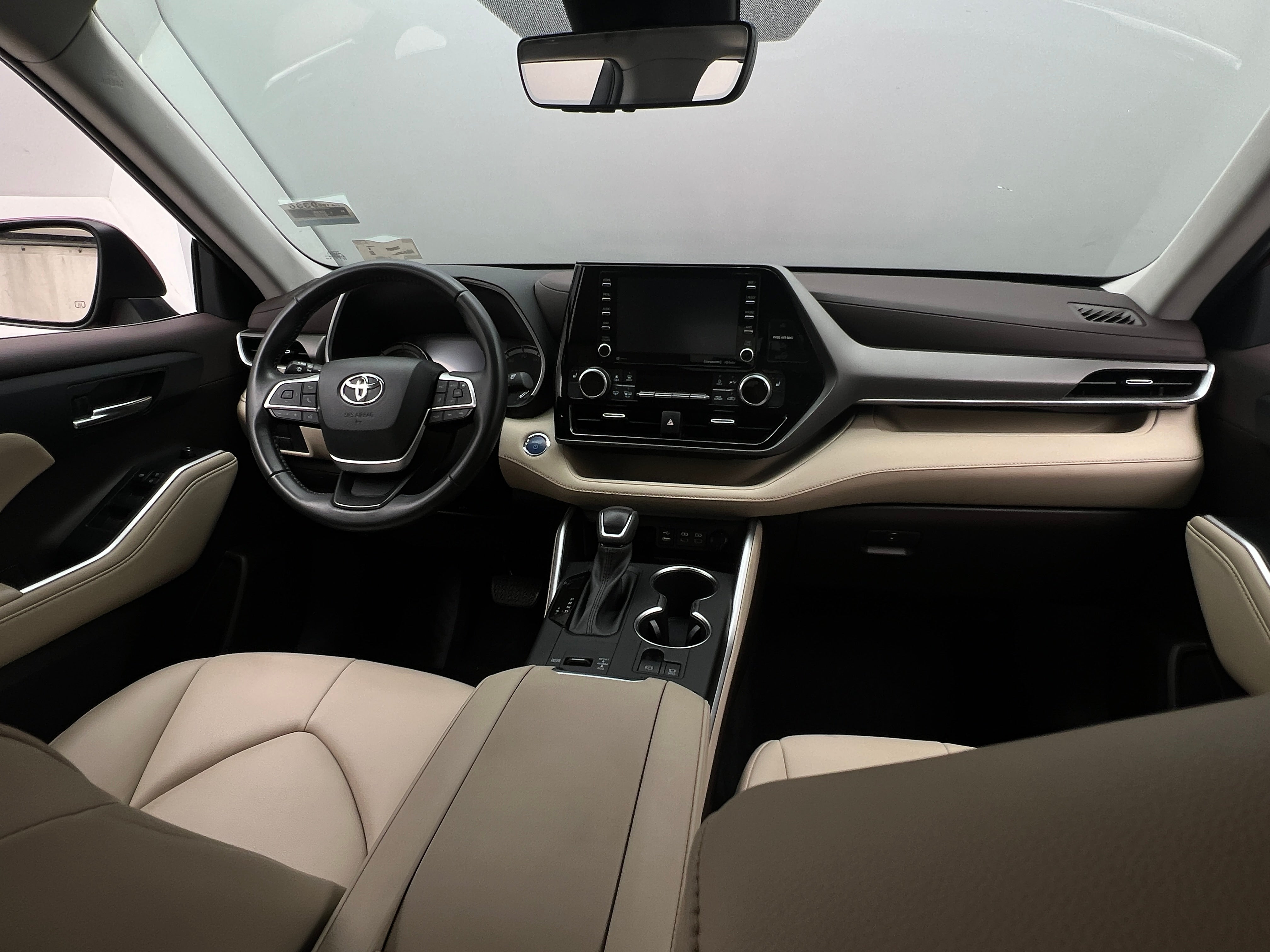 2022 Toyota Highlander XLE 2