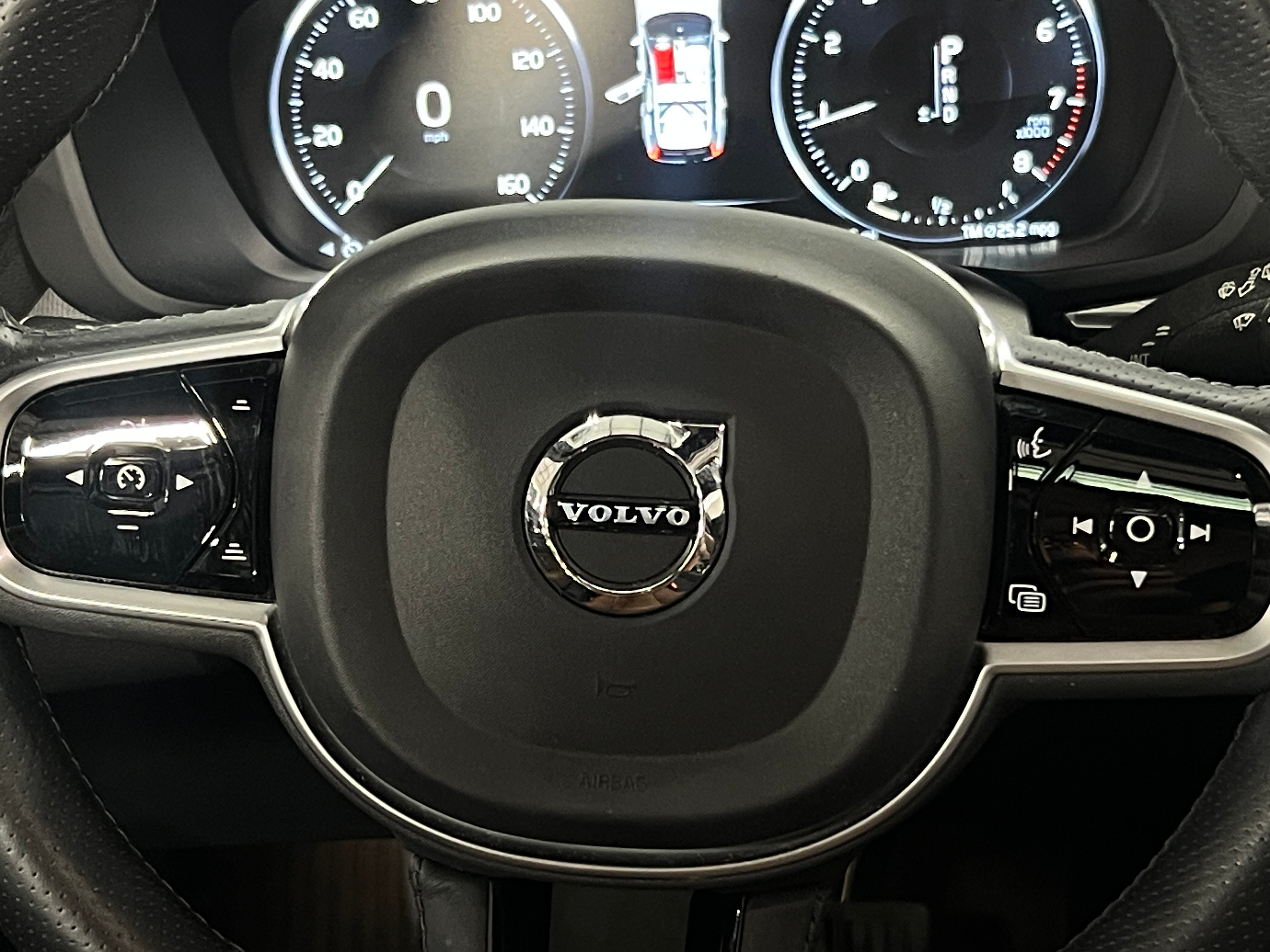 2019 Volvo XC60 T5 Inscription 4