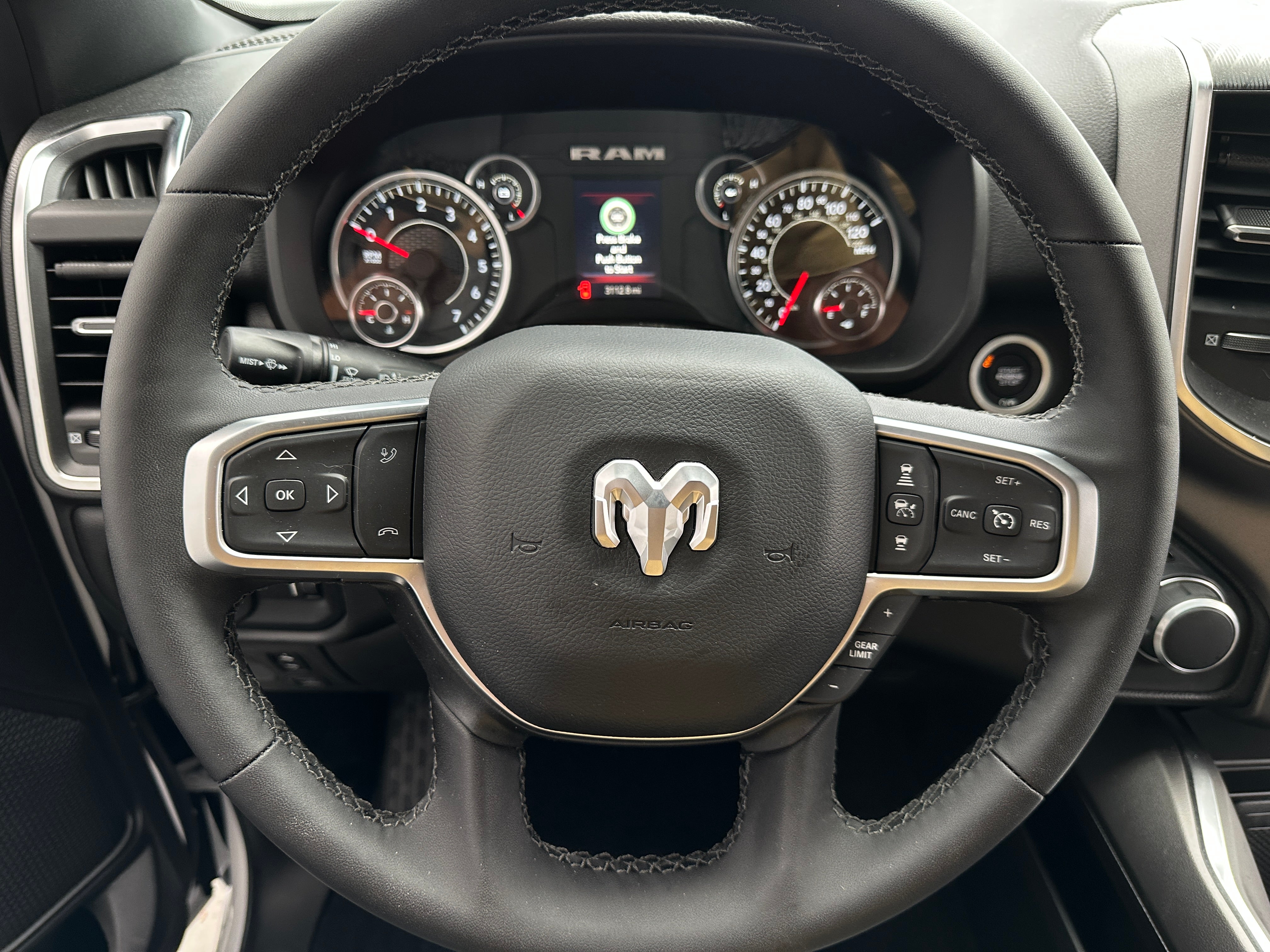 2025 RAM 1500 Big Horn 5