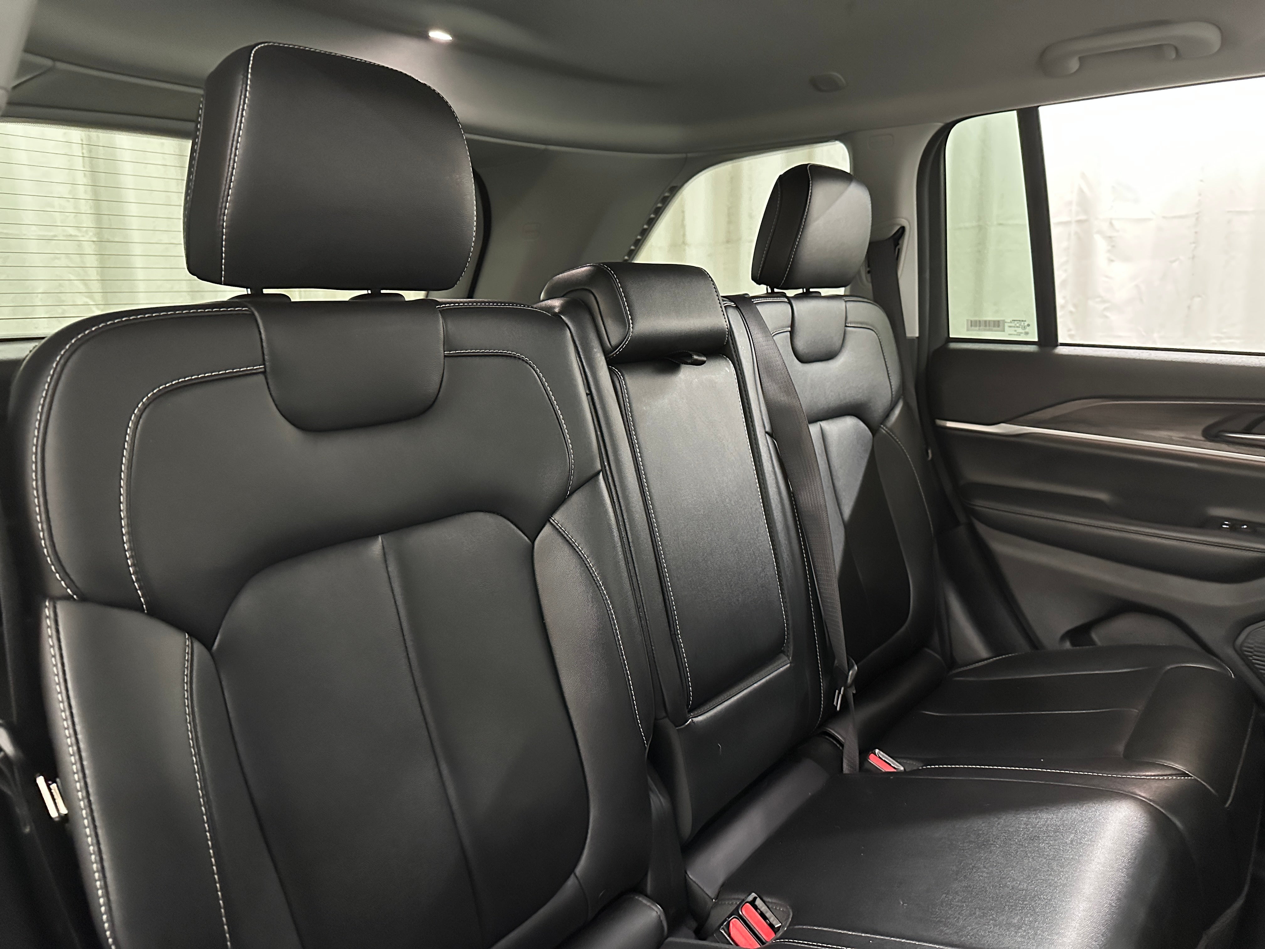 2023 Jeep Grand Cherokee Limited Edition 5