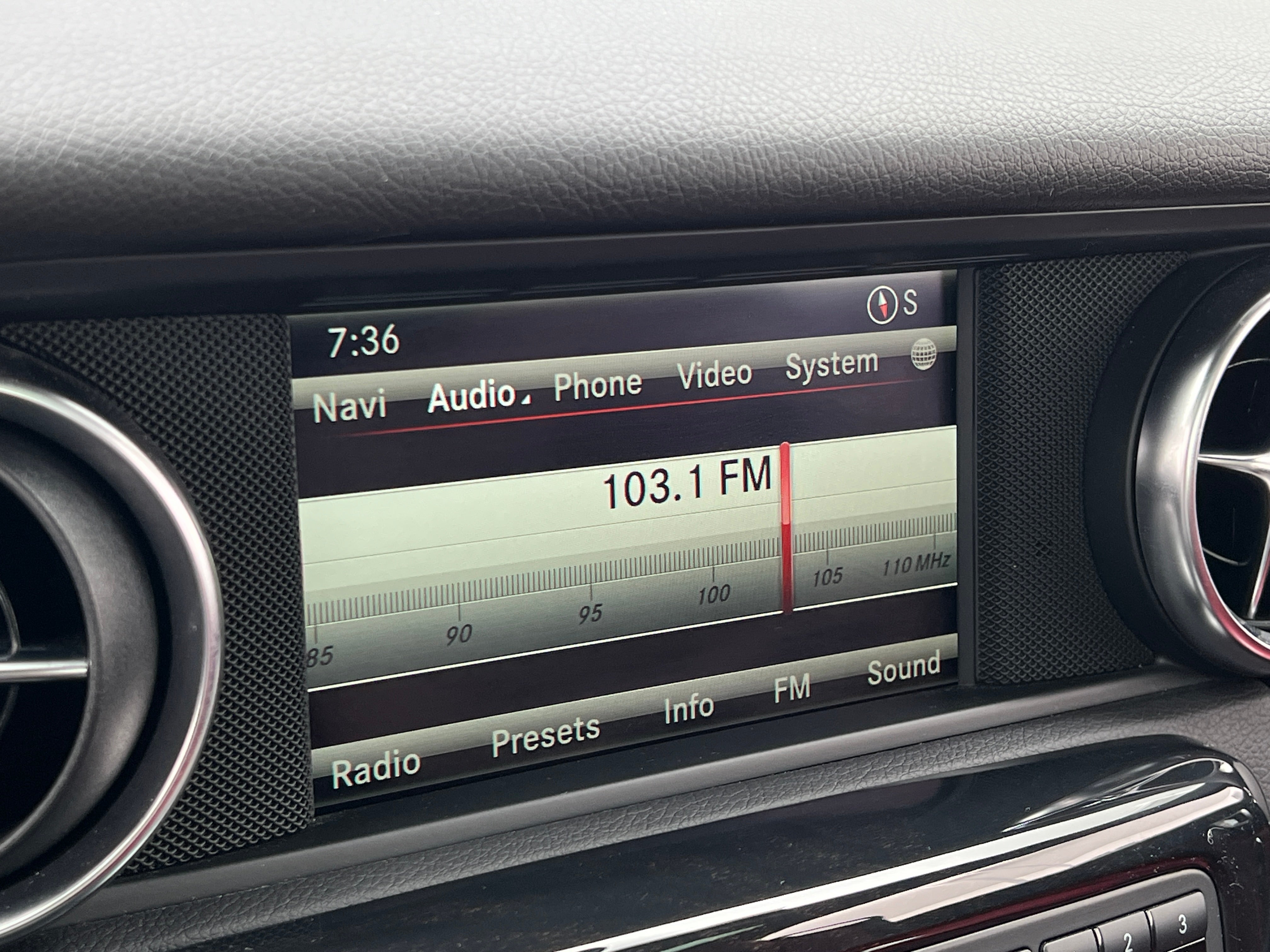 2016 Mercedes-Benz SLK 300 3