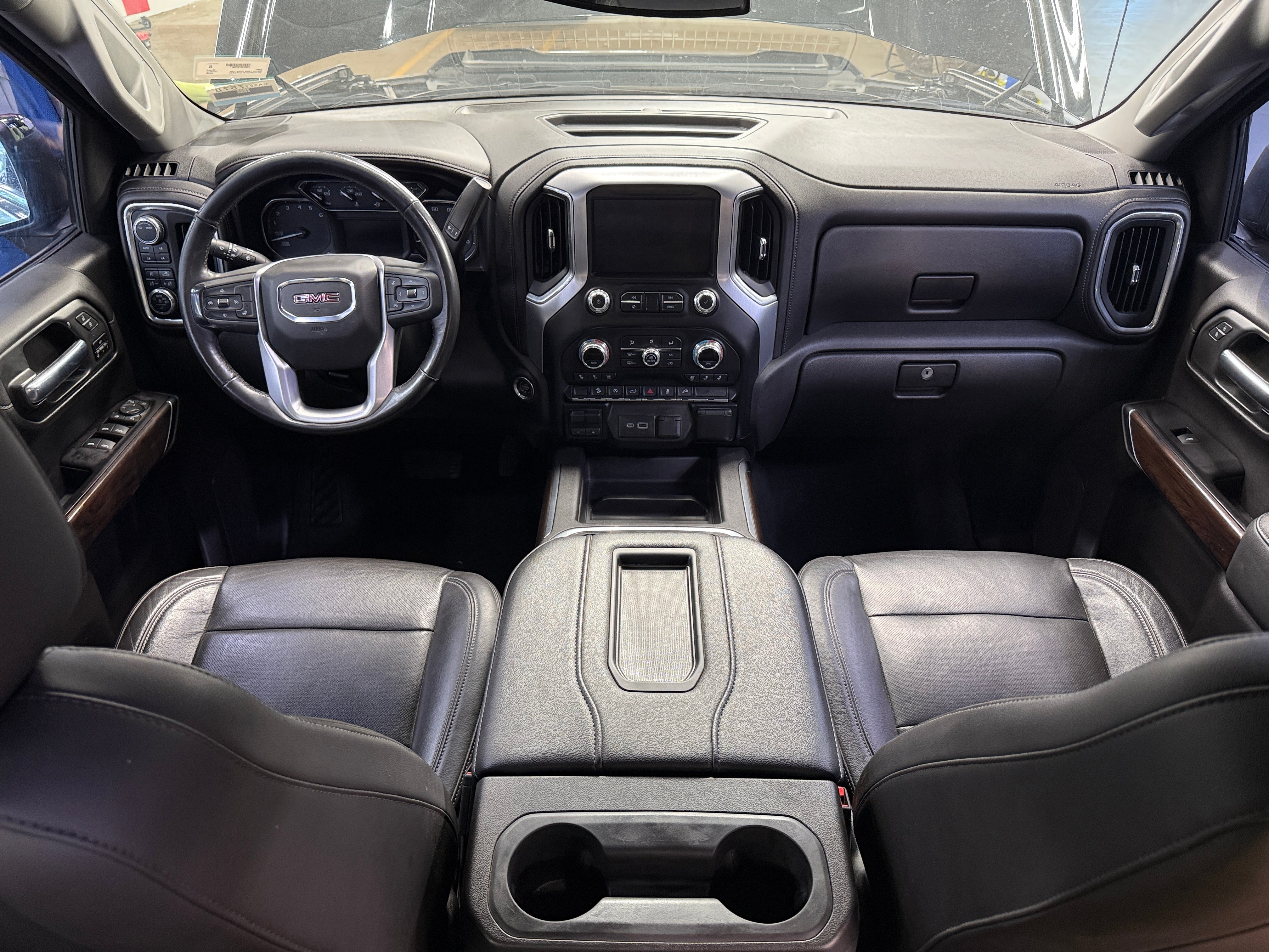 2020 GMC Sierra 1500 SLT 2