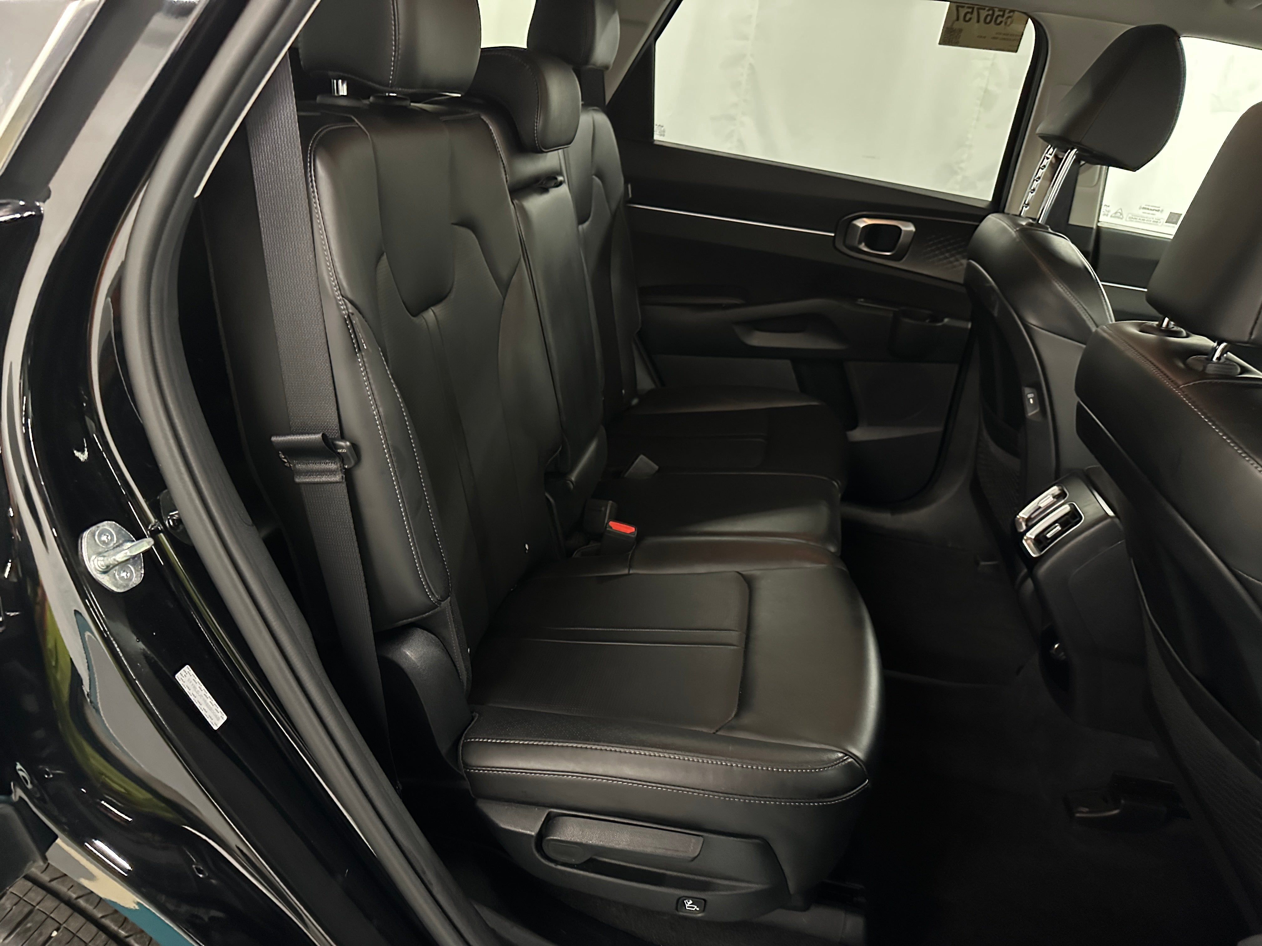 2024 Kia Sorento S 5