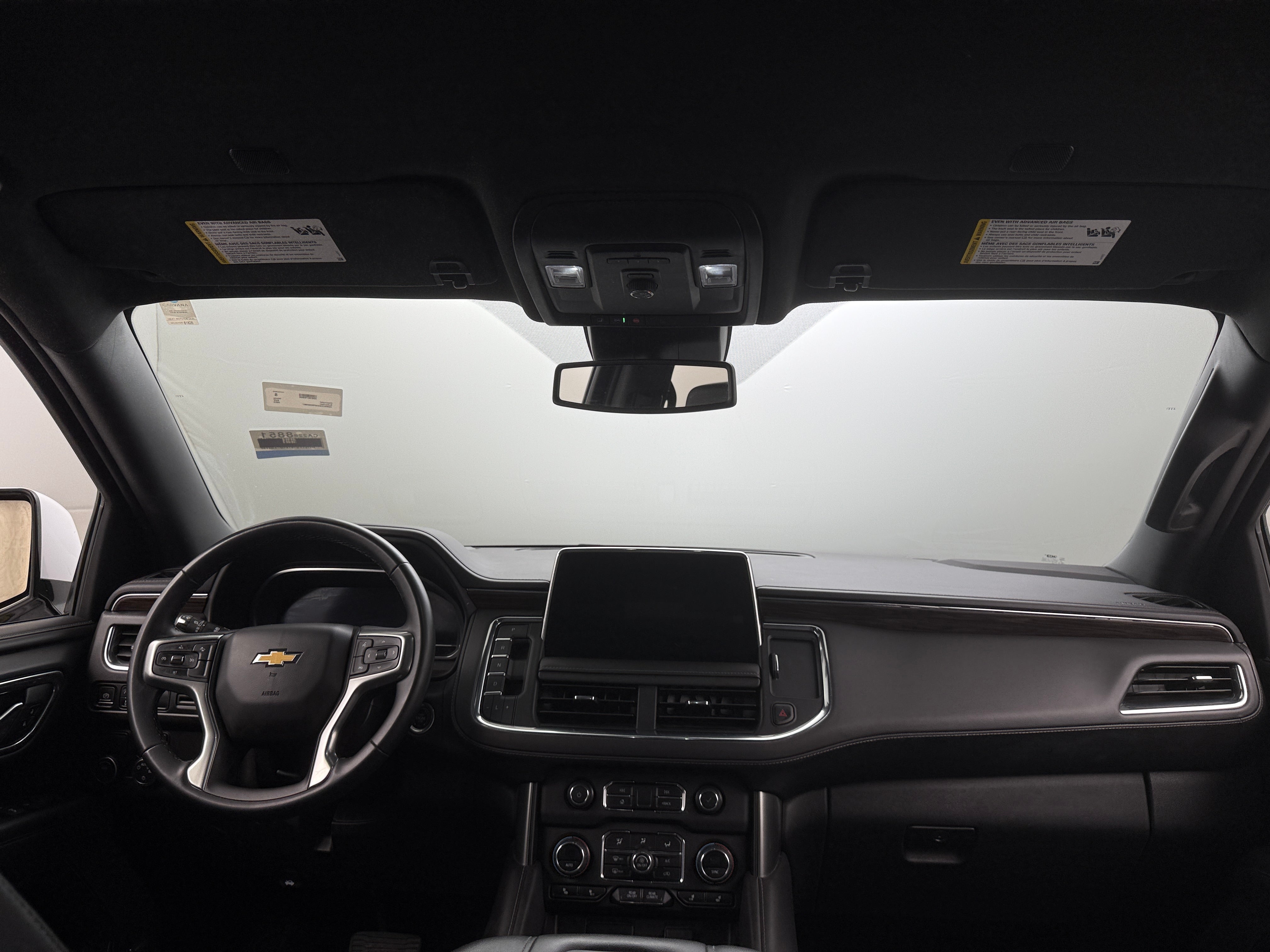 2023 Chevrolet Suburban LT 2