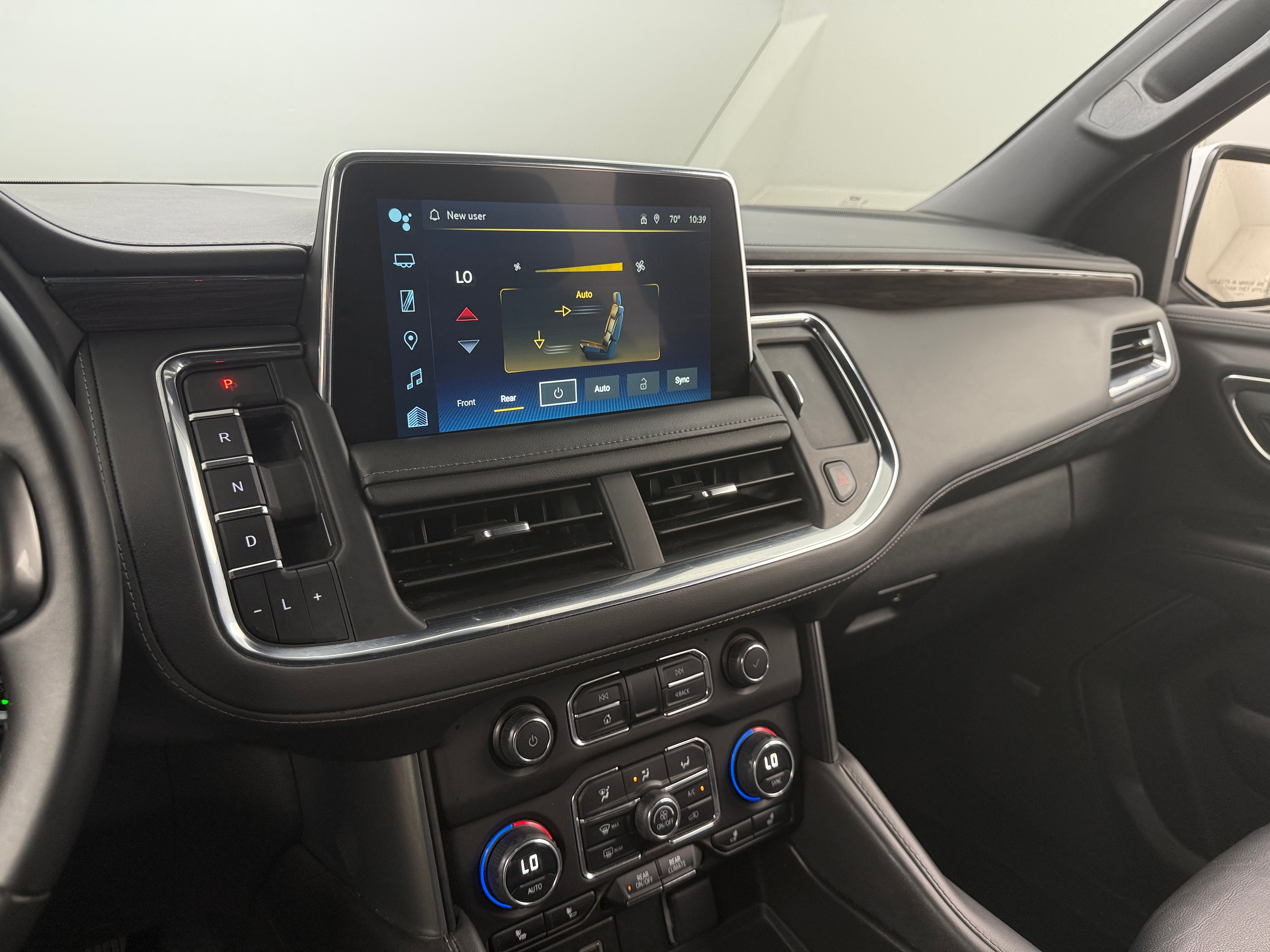 2023 Chevrolet Suburban LT 3