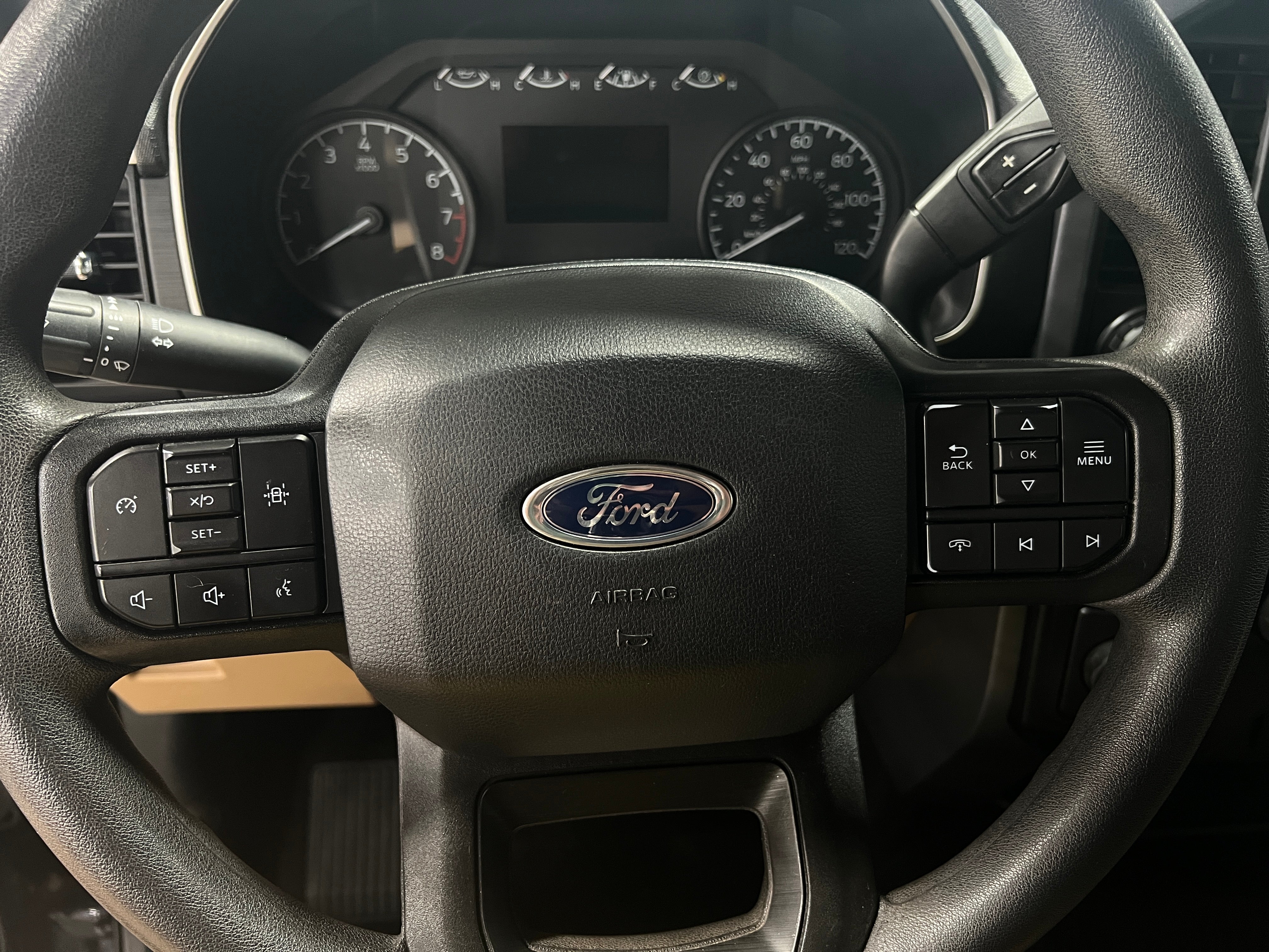 2023 Ford Econoline E-150 5