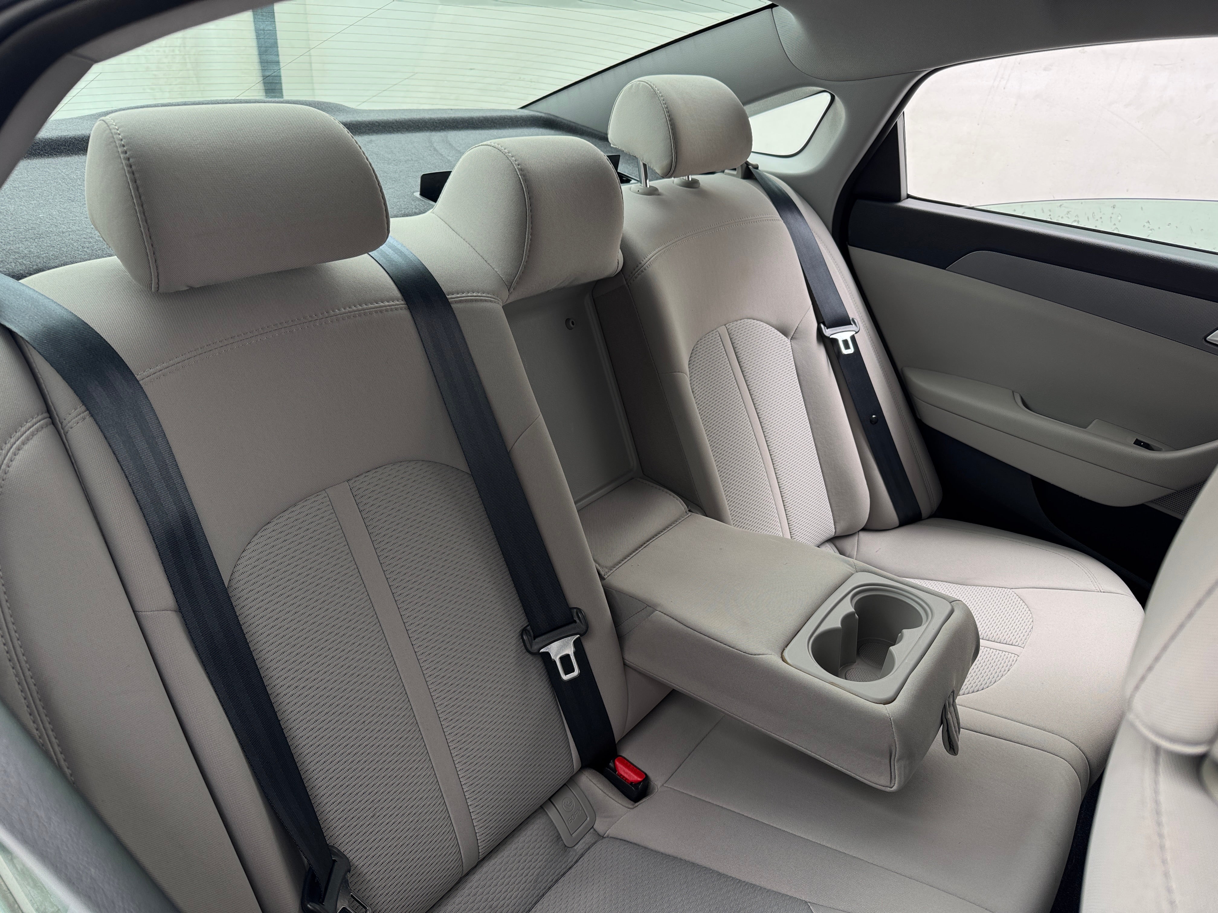 2016 Hyundai Sonata SE 6