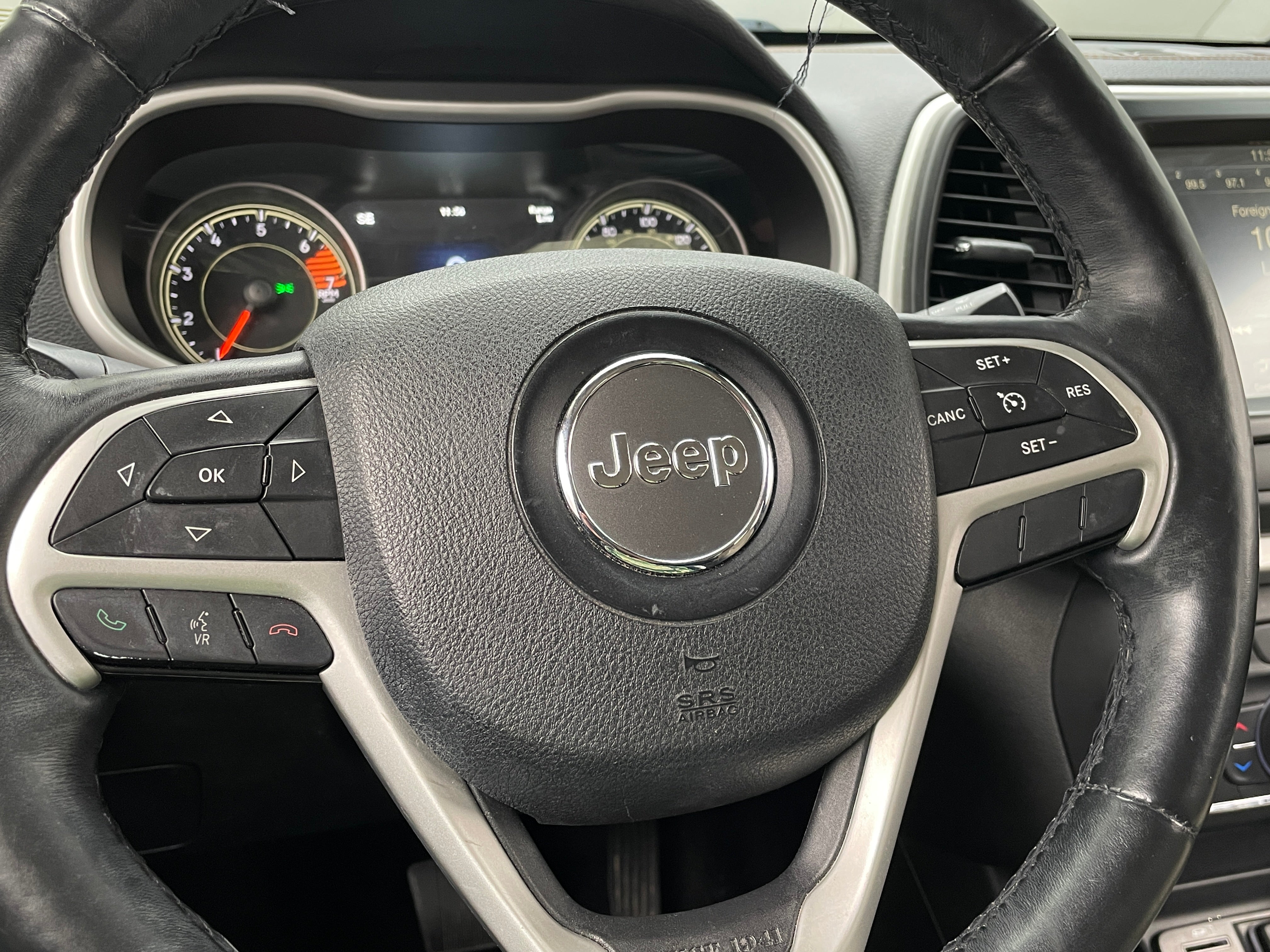 2017 Jeep Cherokee Limited Edition 4
