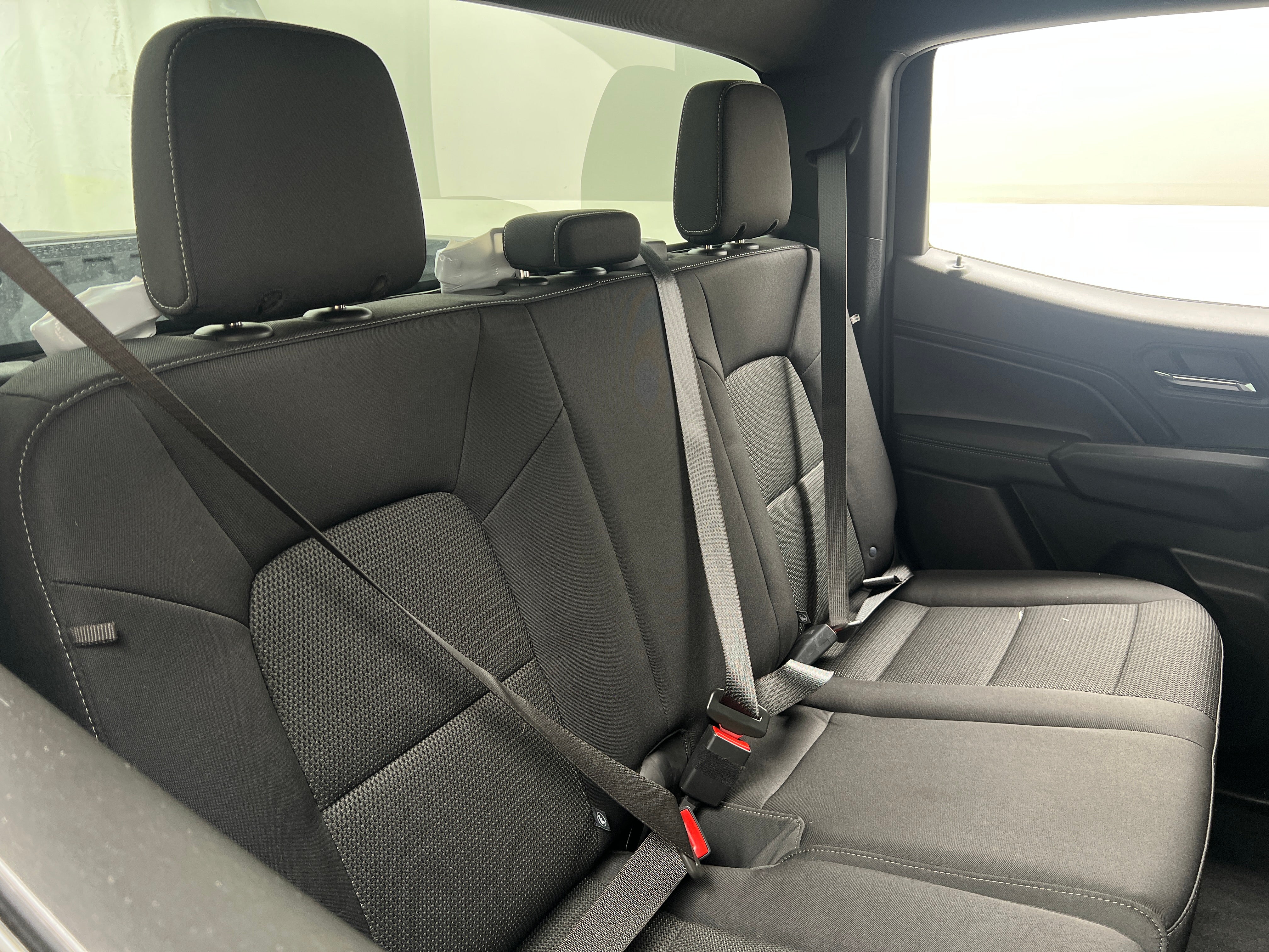 2024 GMC Canyon Elevation 6