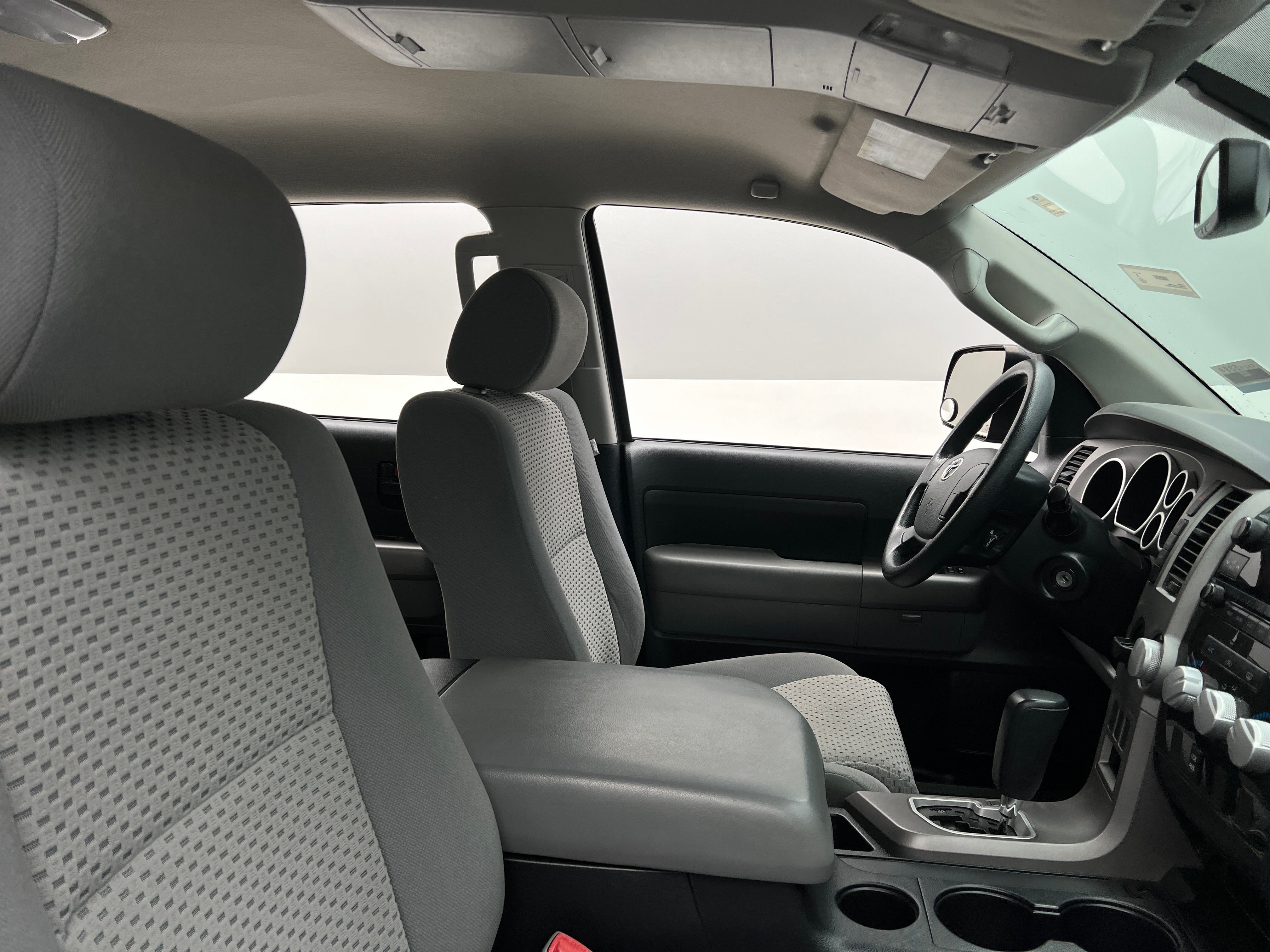 2012 Toyota Tundra  2