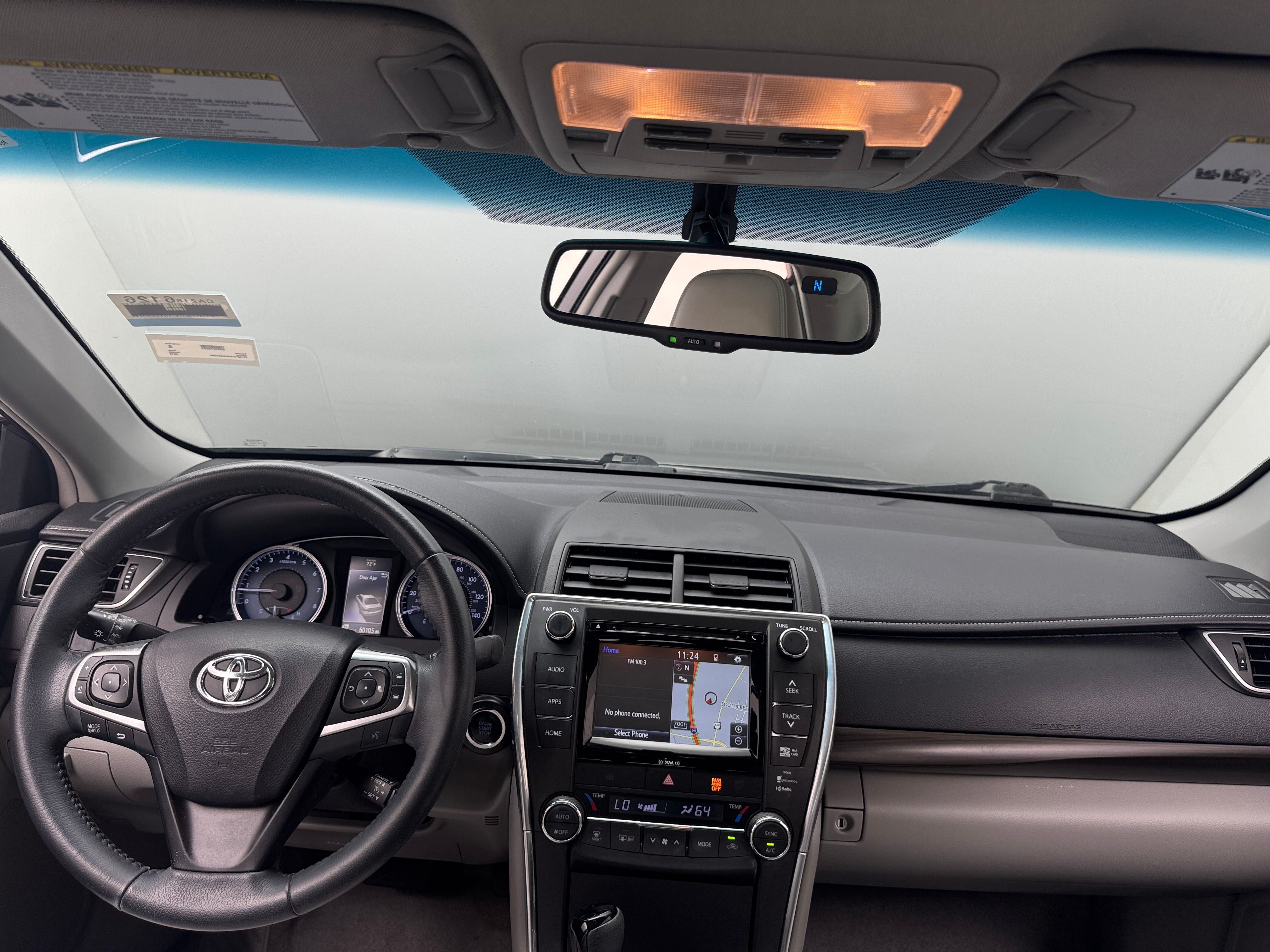 2016 Toyota Camry XLE 2