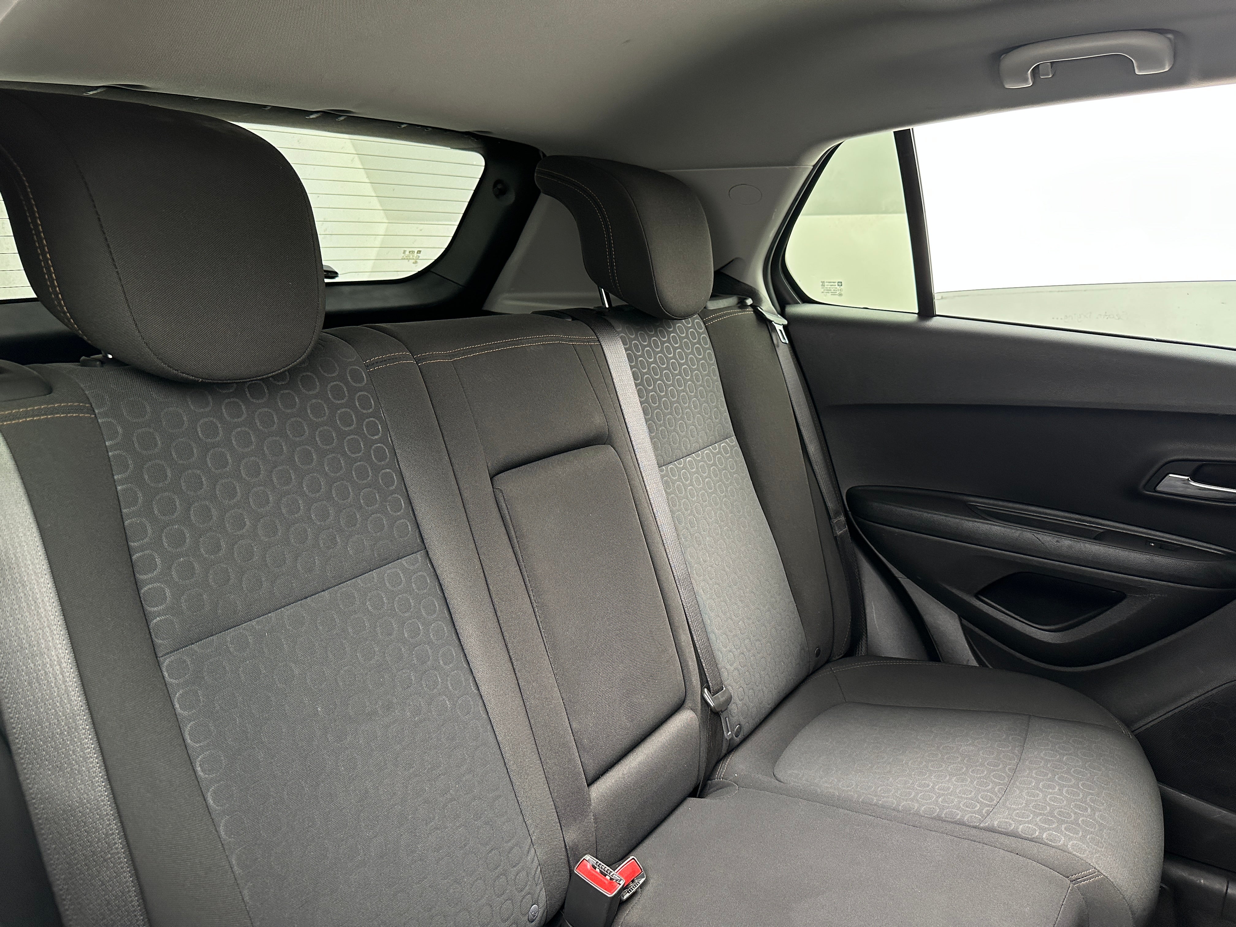 2022 Chevrolet Trax LS 6