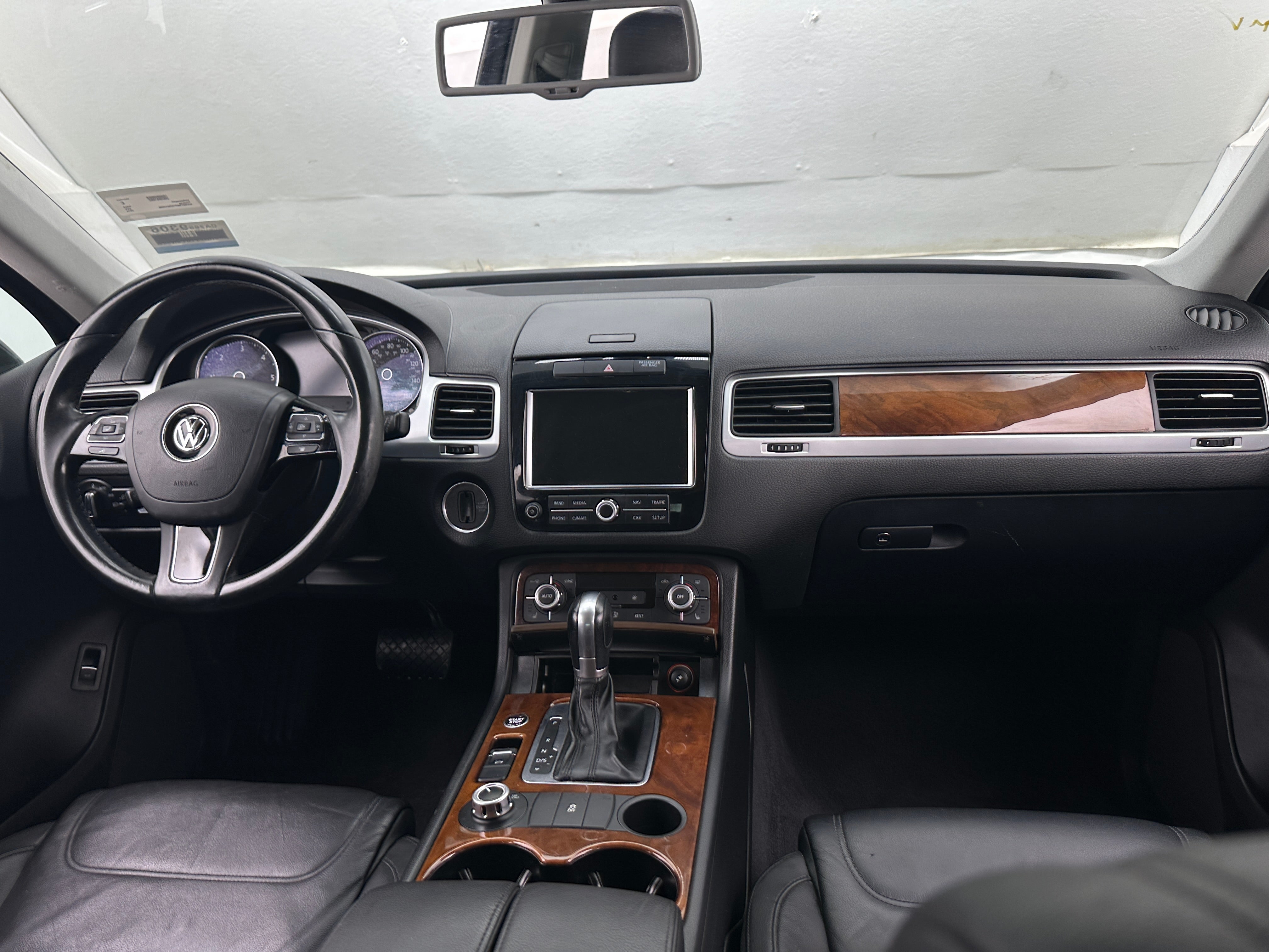 2014 Volkswagen Touareg TDI Lux 3