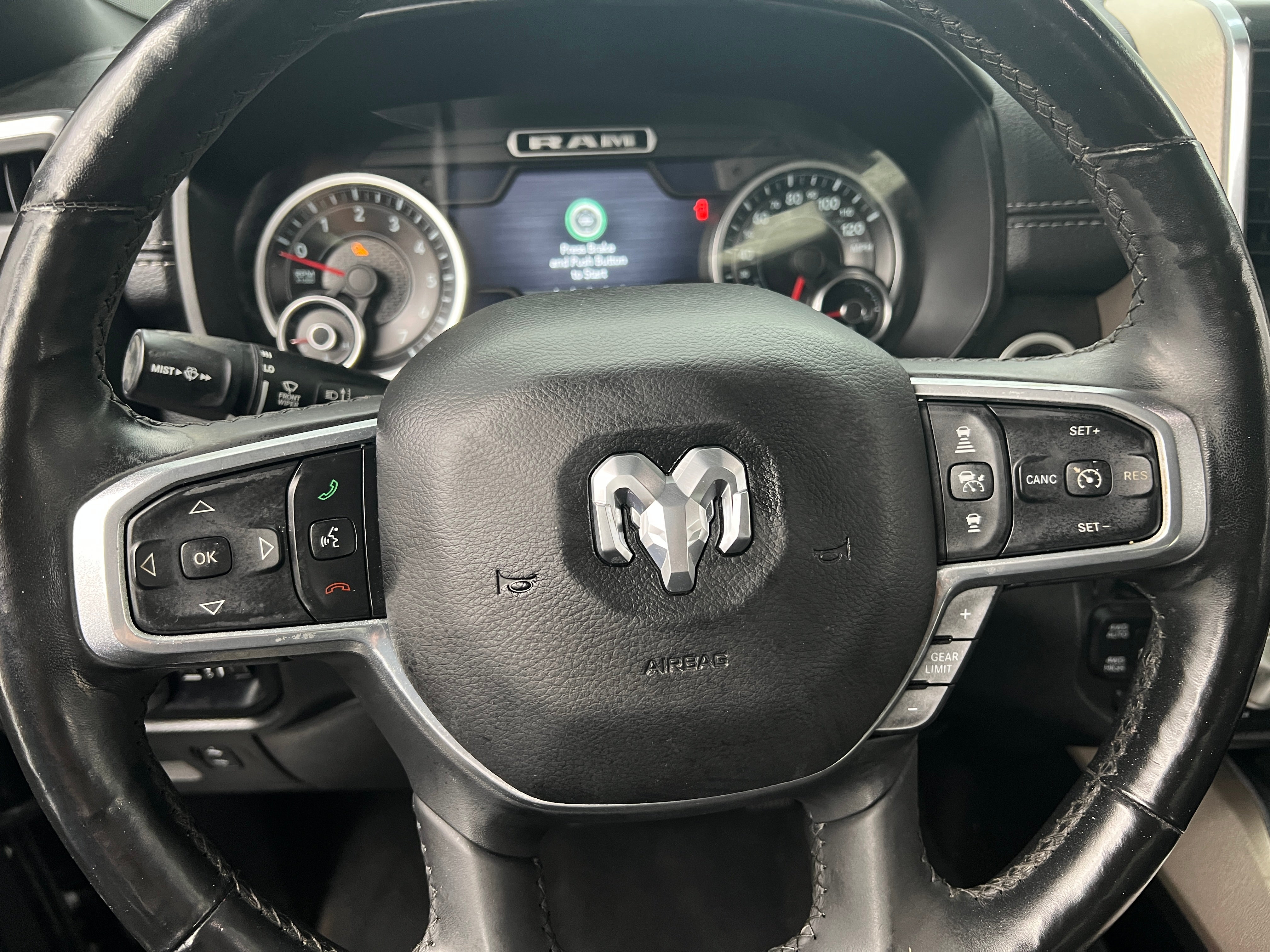 2019 RAM 1500 Laramie 4