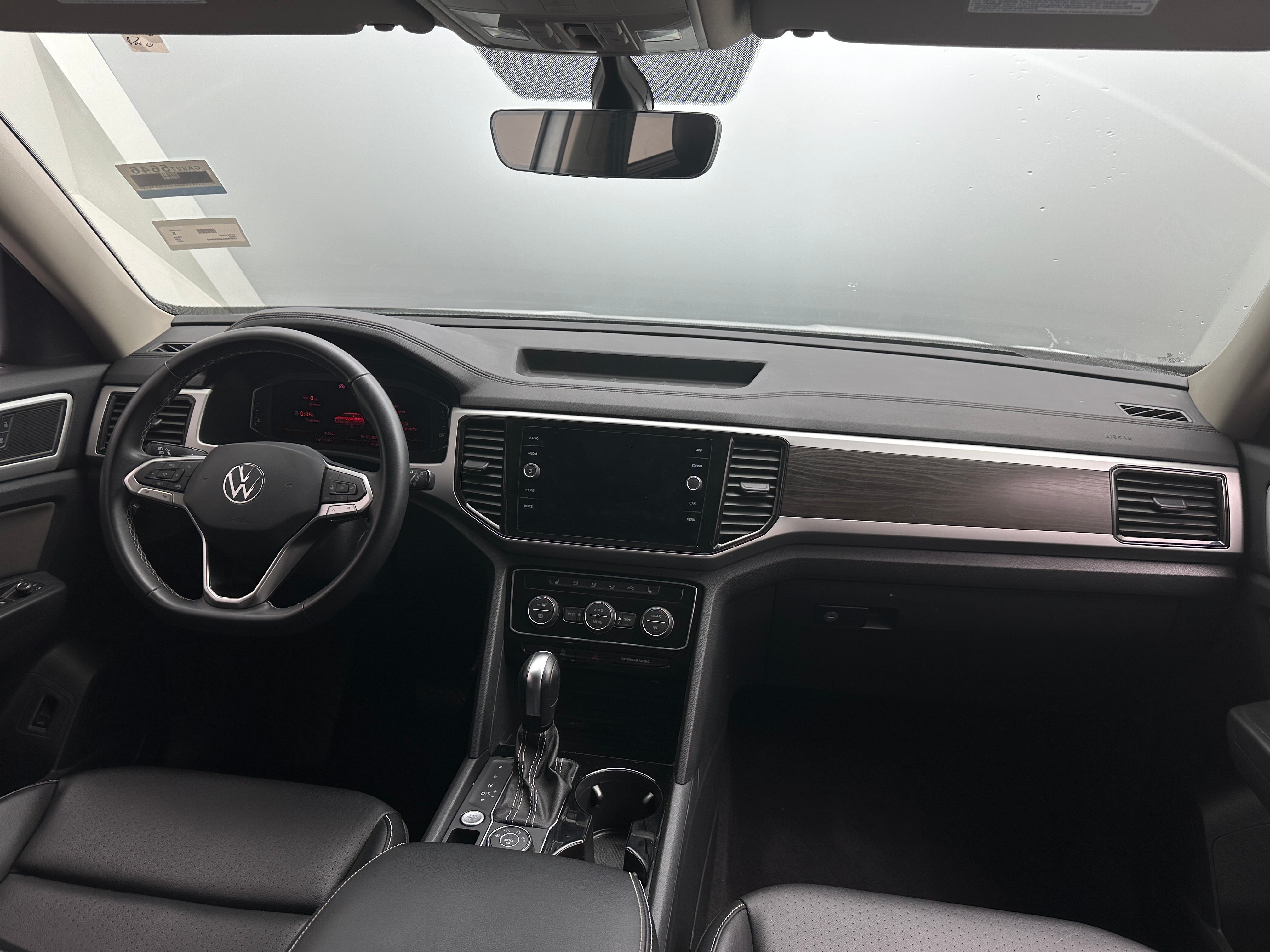 2022 Volkswagen Atlas SE 2