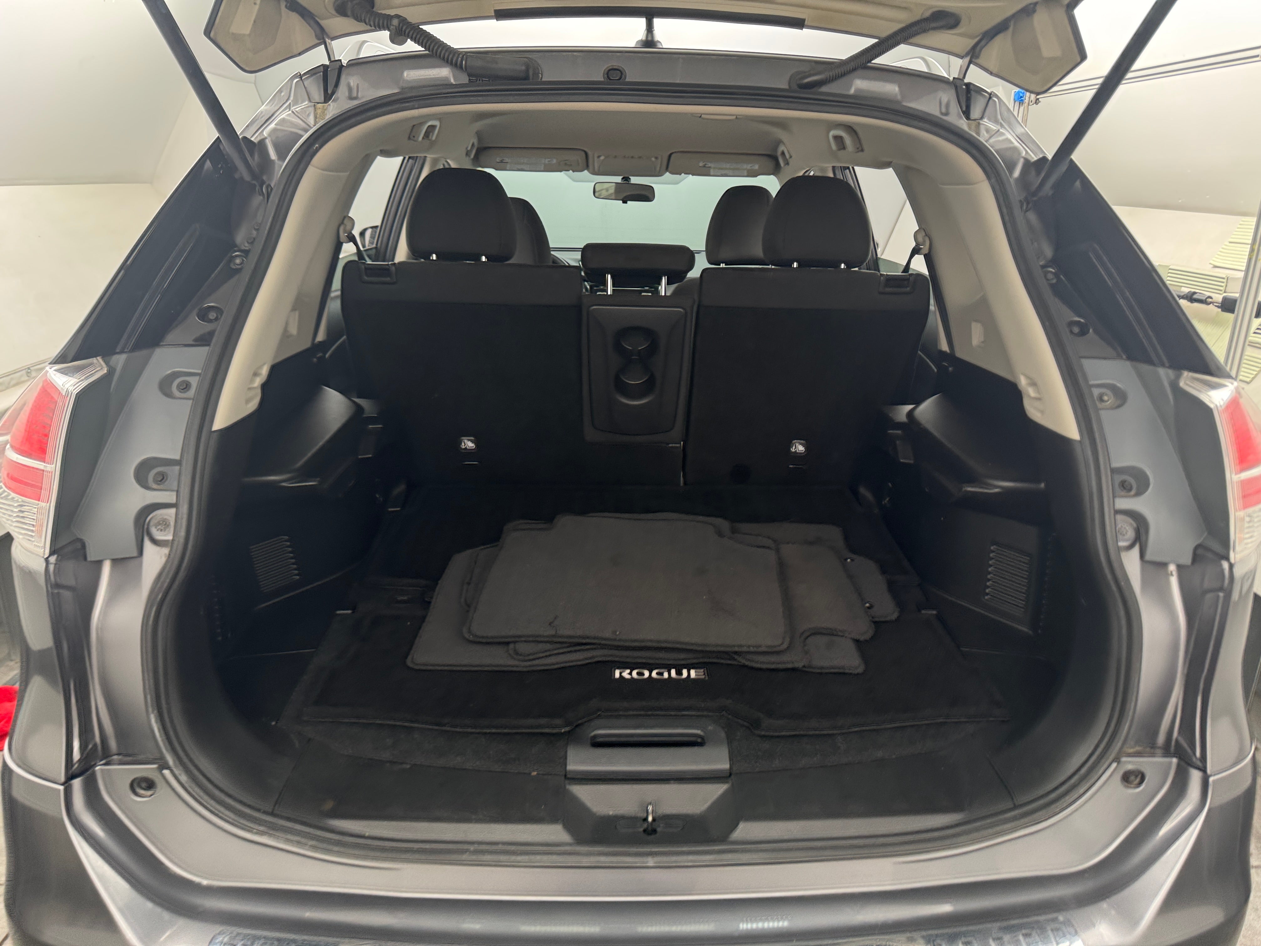 2016 Nissan Rogue S 7