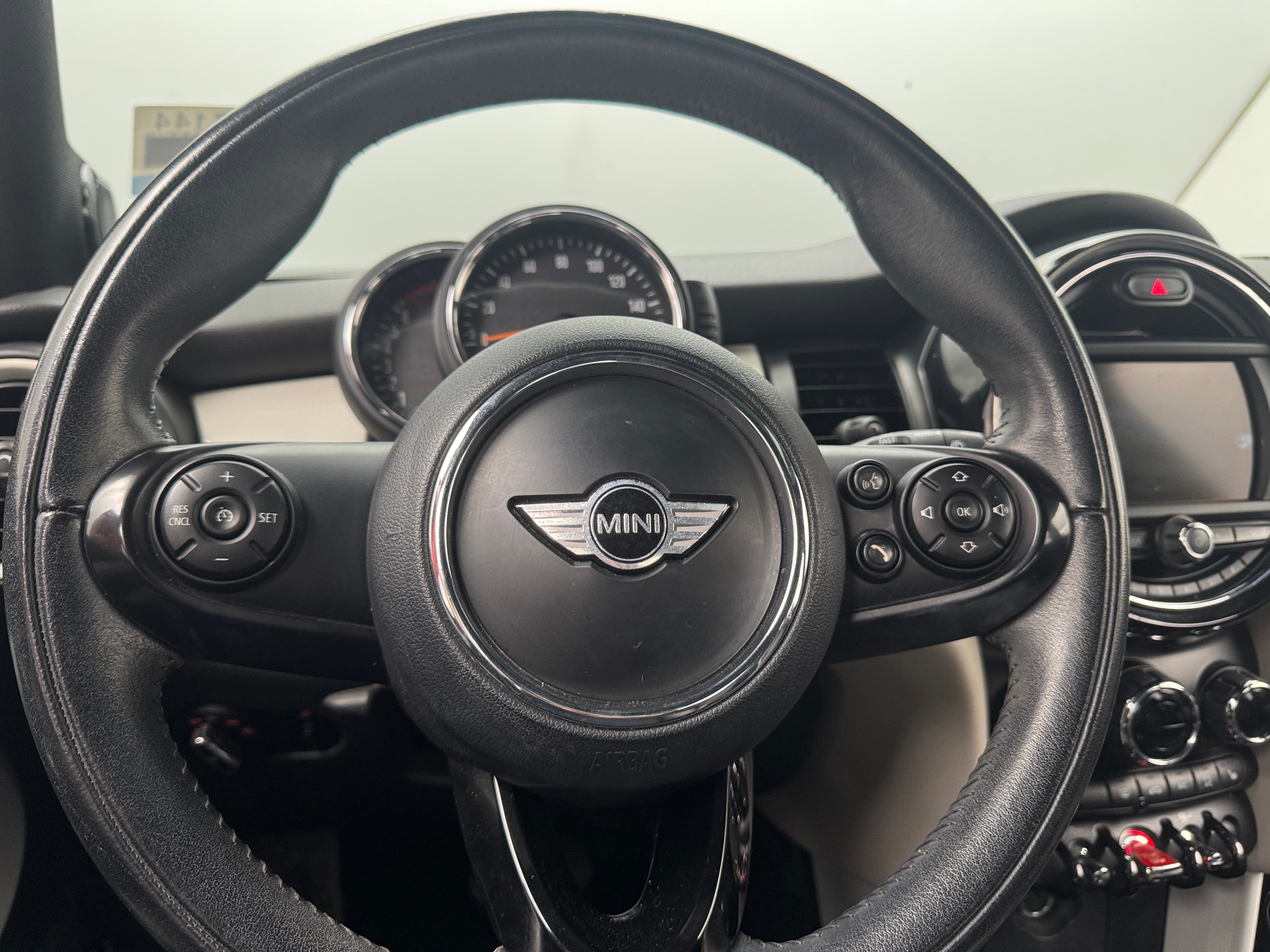 2017 MINI Cooper Hardtop S 4