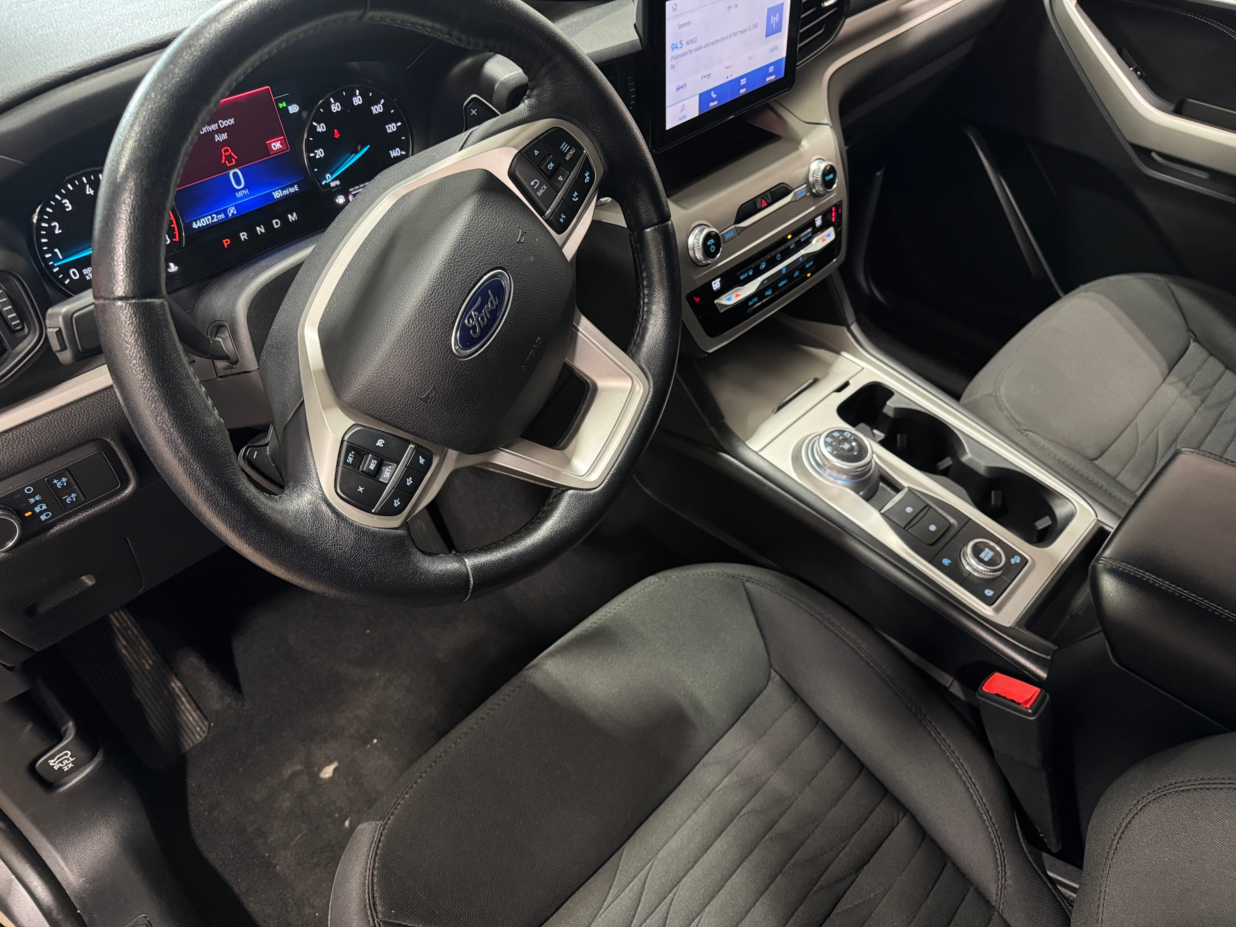 2021 Ford Explorer XLT 3