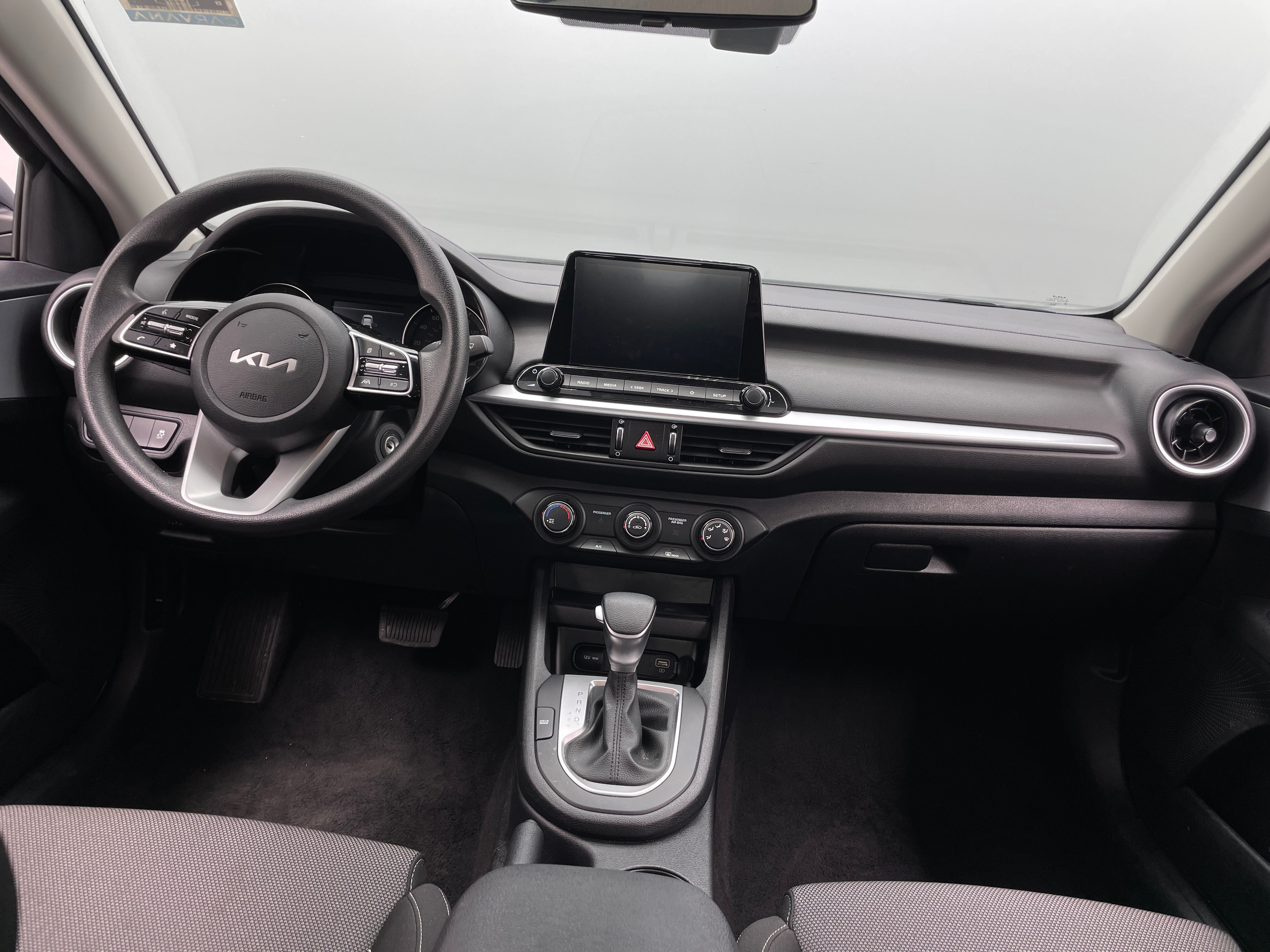 2024 Kia Forte LXS 3