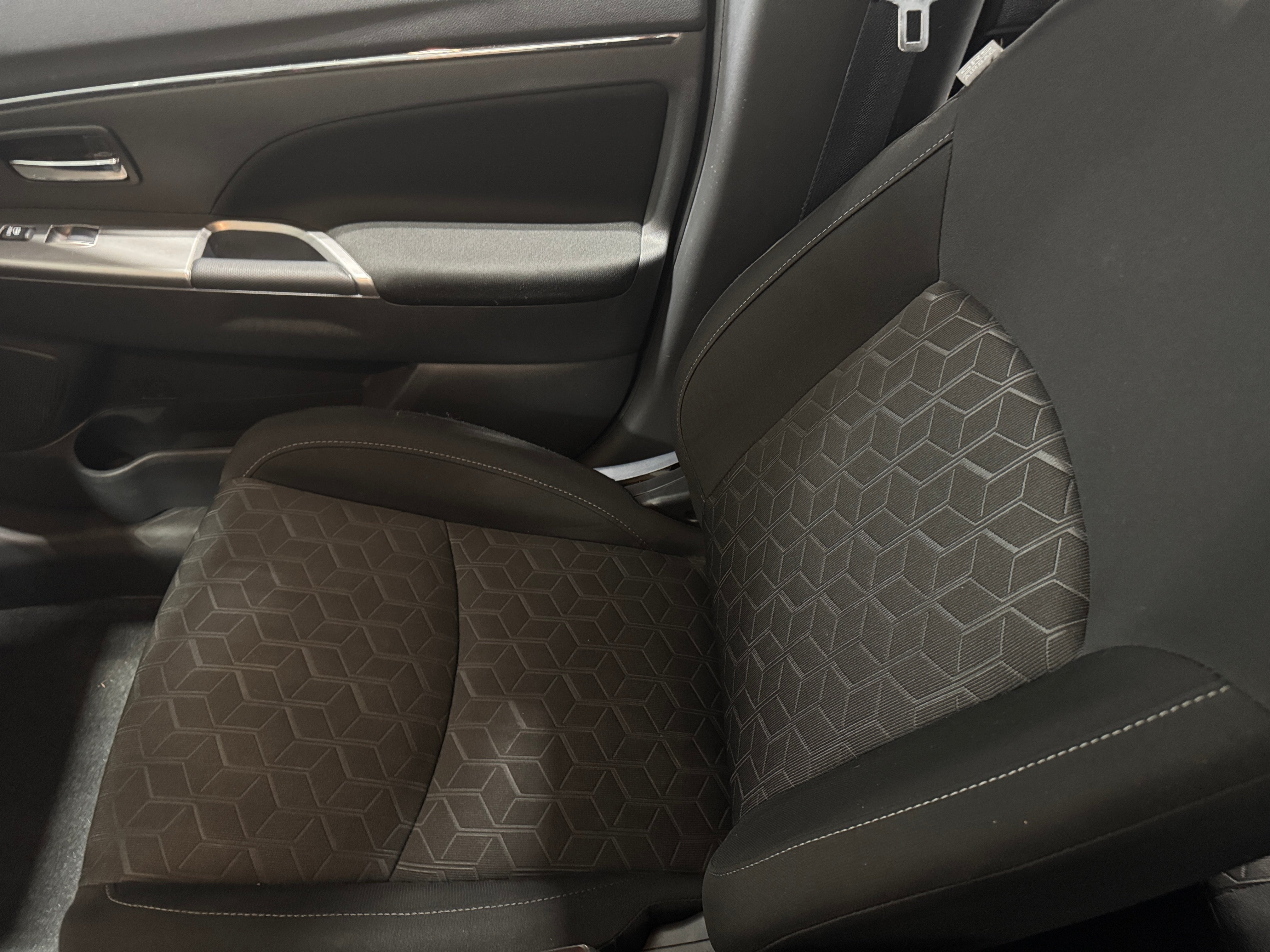 2020 Mitsubishi Outlander Sport SE 2