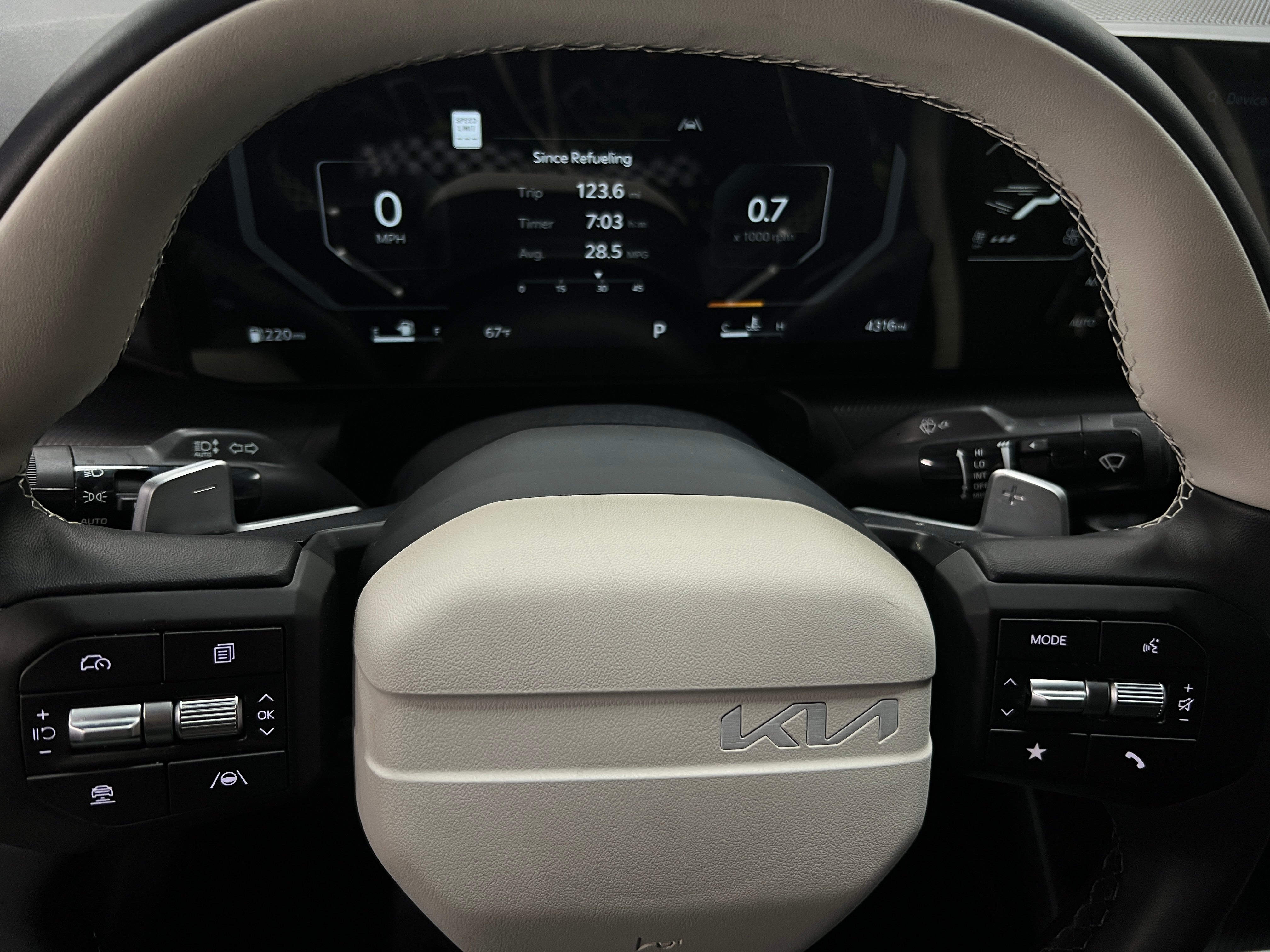2025 Kia K4 GT-Line 4