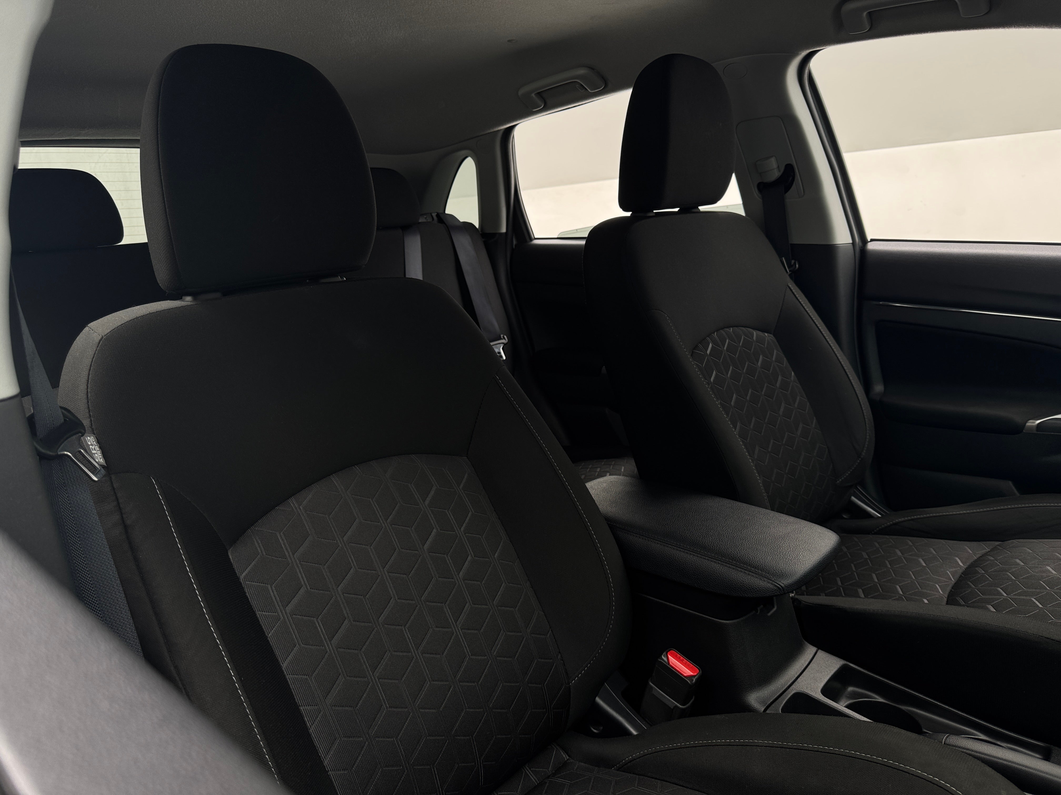 2021 Mitsubishi Outlander Sport SE 2
