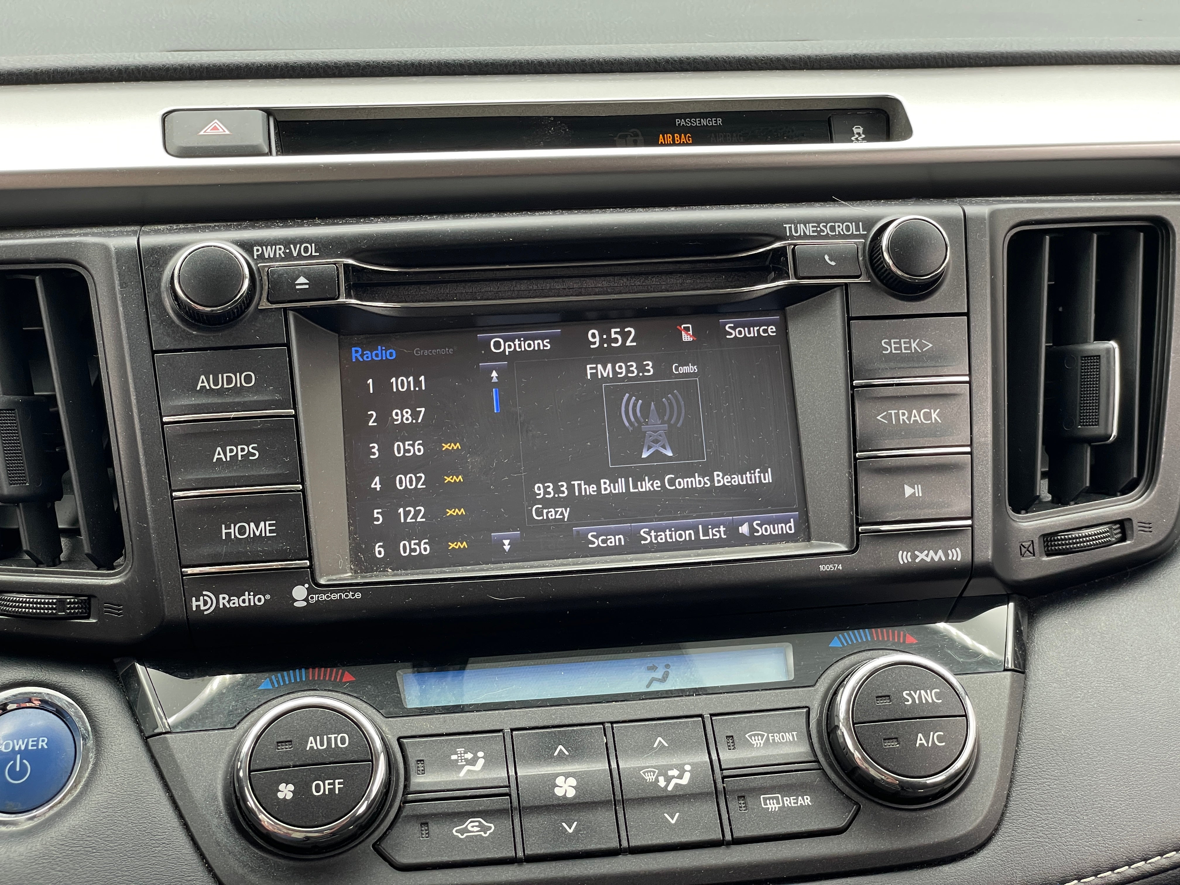 2016 Toyota RAV4 XLE 4