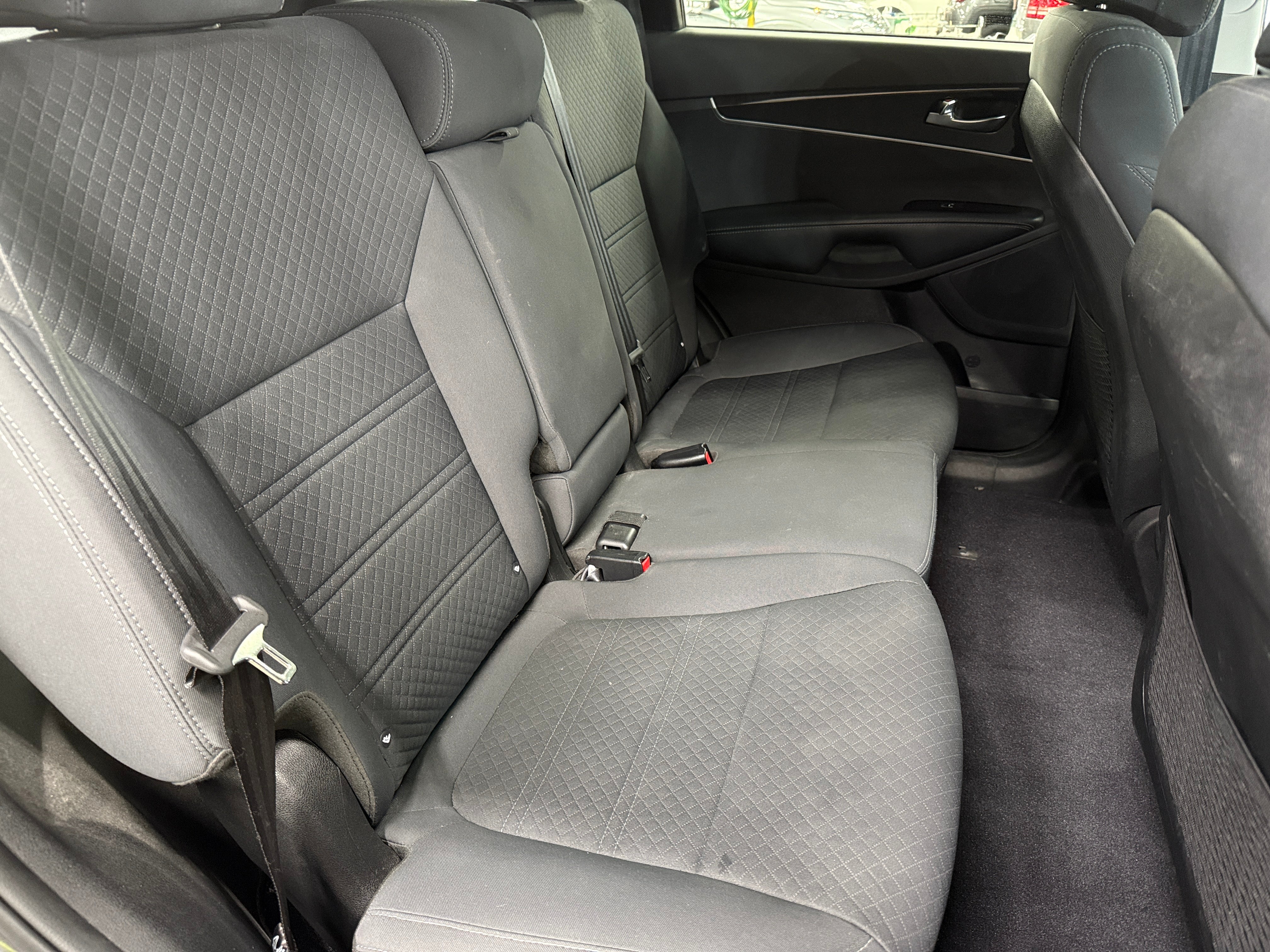 2017 Kia Sorento LX 6