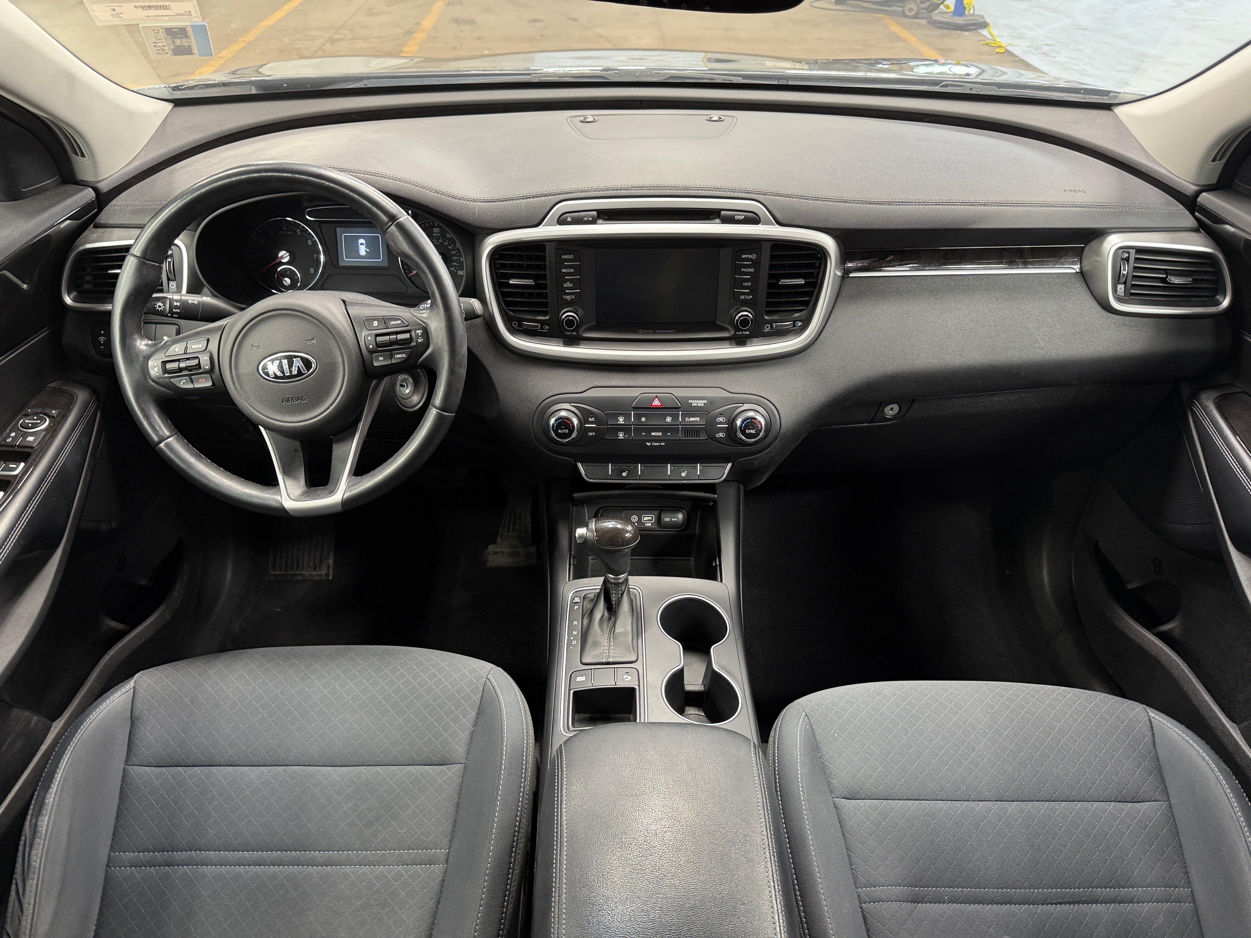 2017 Kia Sorento LX 3