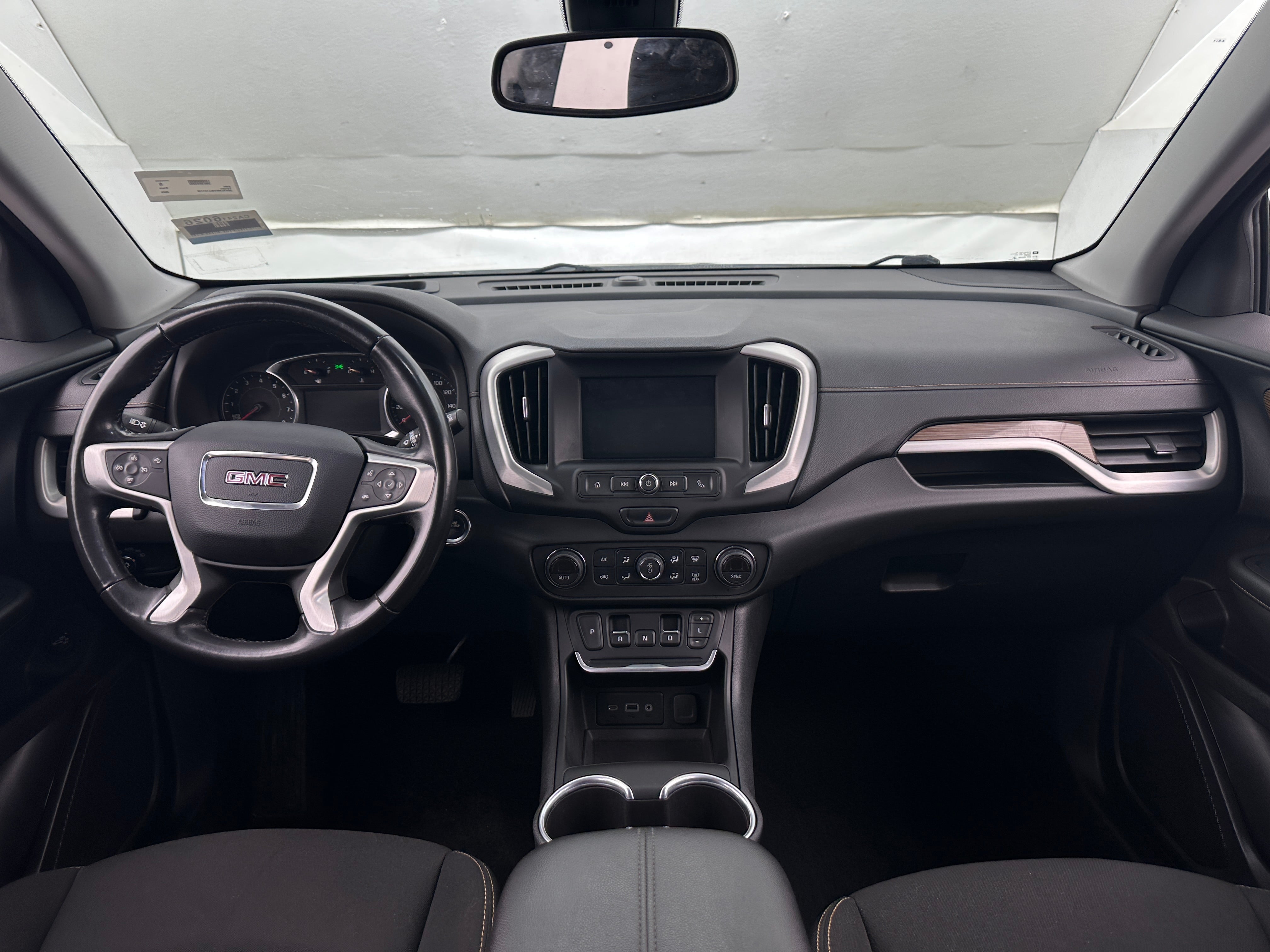 2020 GMC Terrain SLE 3
