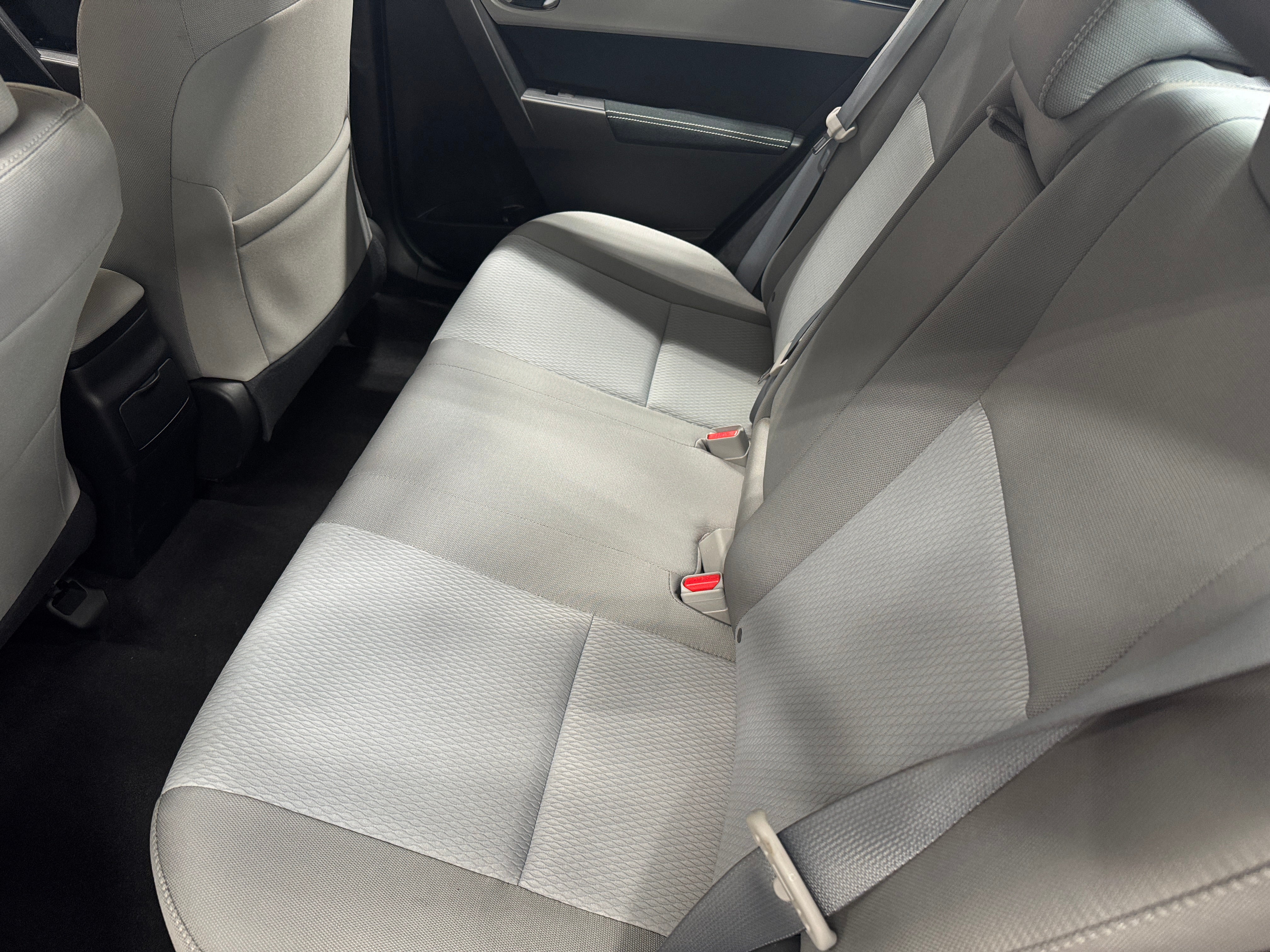 2016 Toyota Corolla LE 6