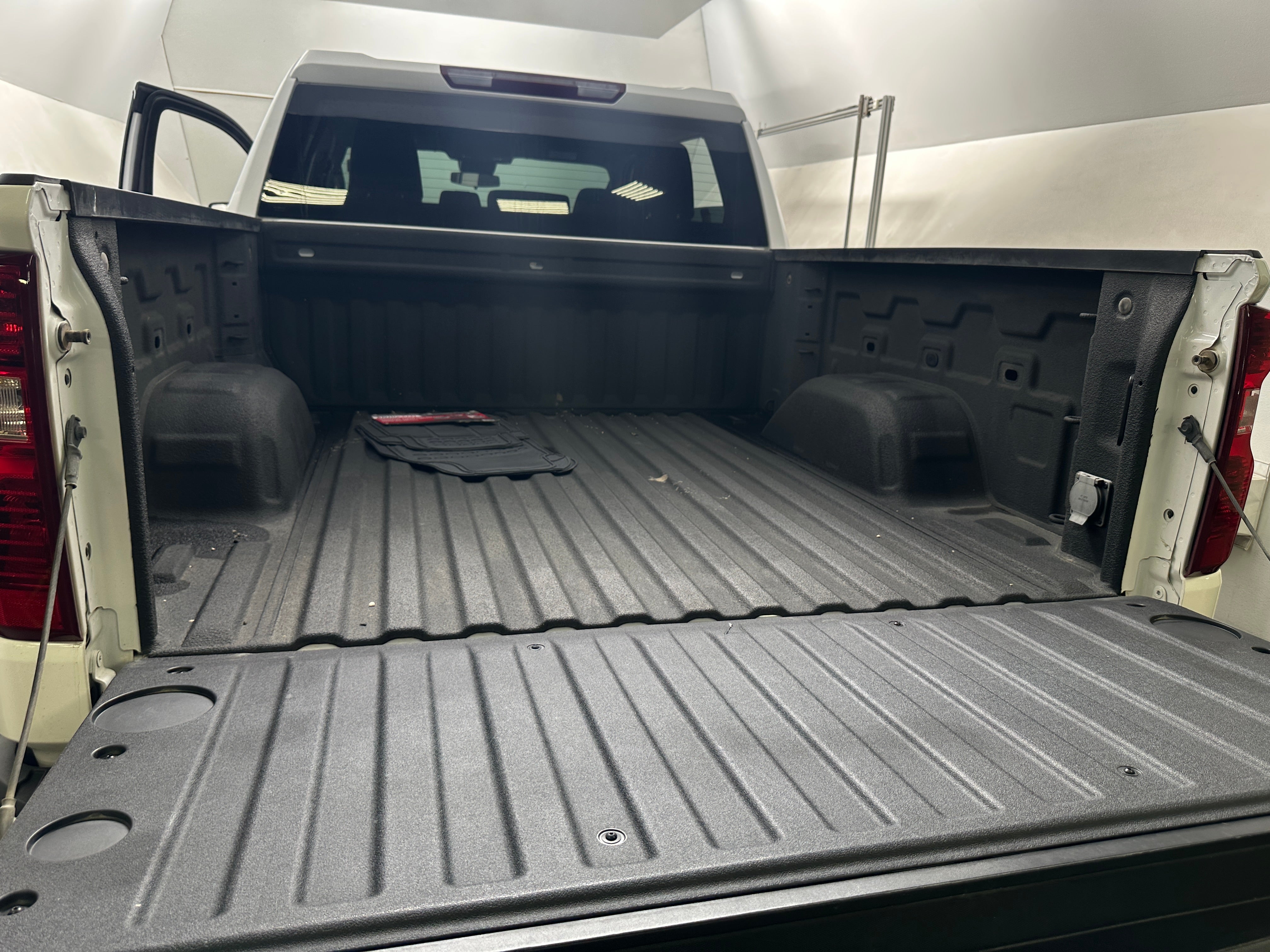2024 Chevrolet Silverado 1500 Custom 7