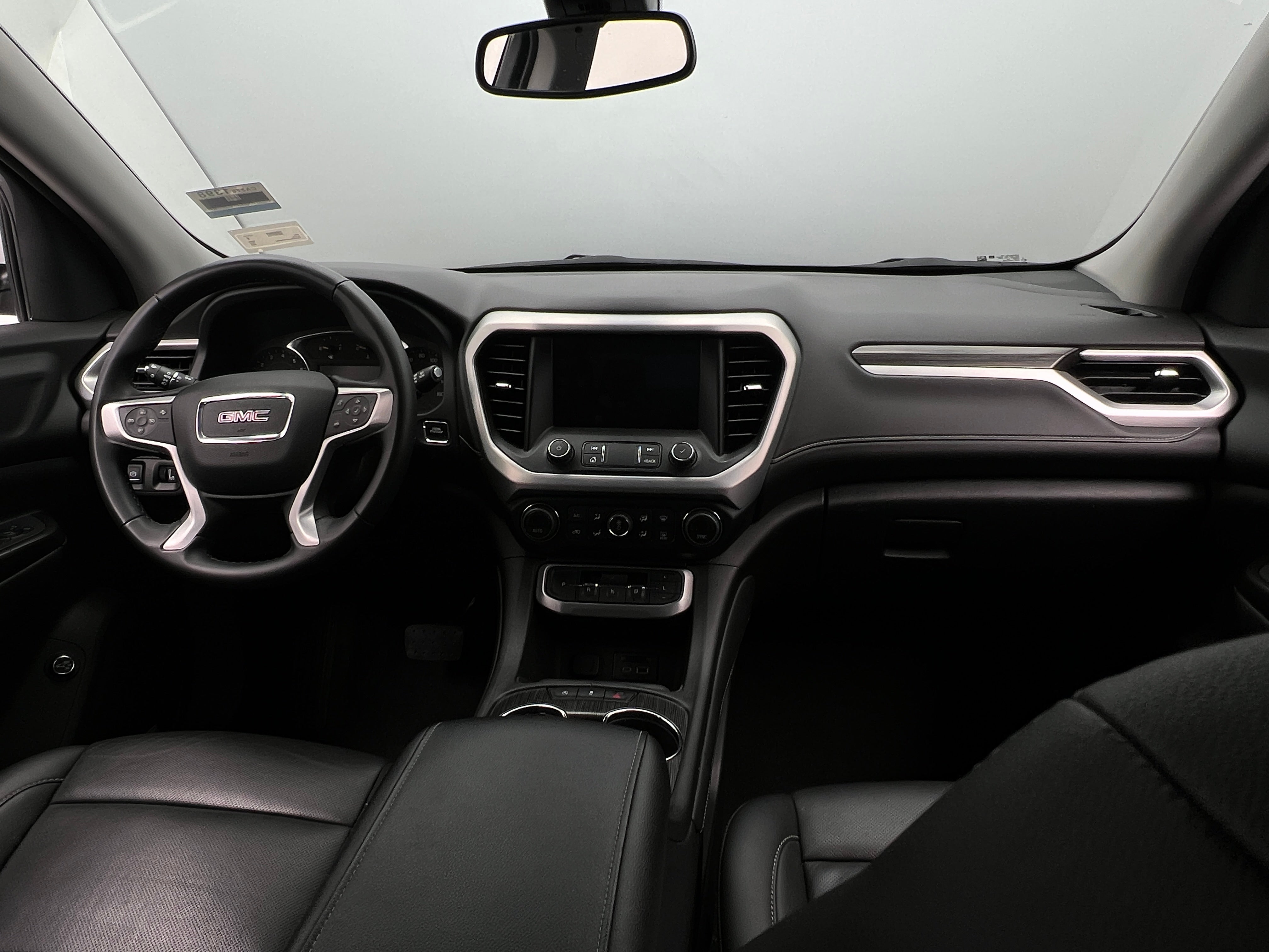 2023 GMC Acadia SLT 2