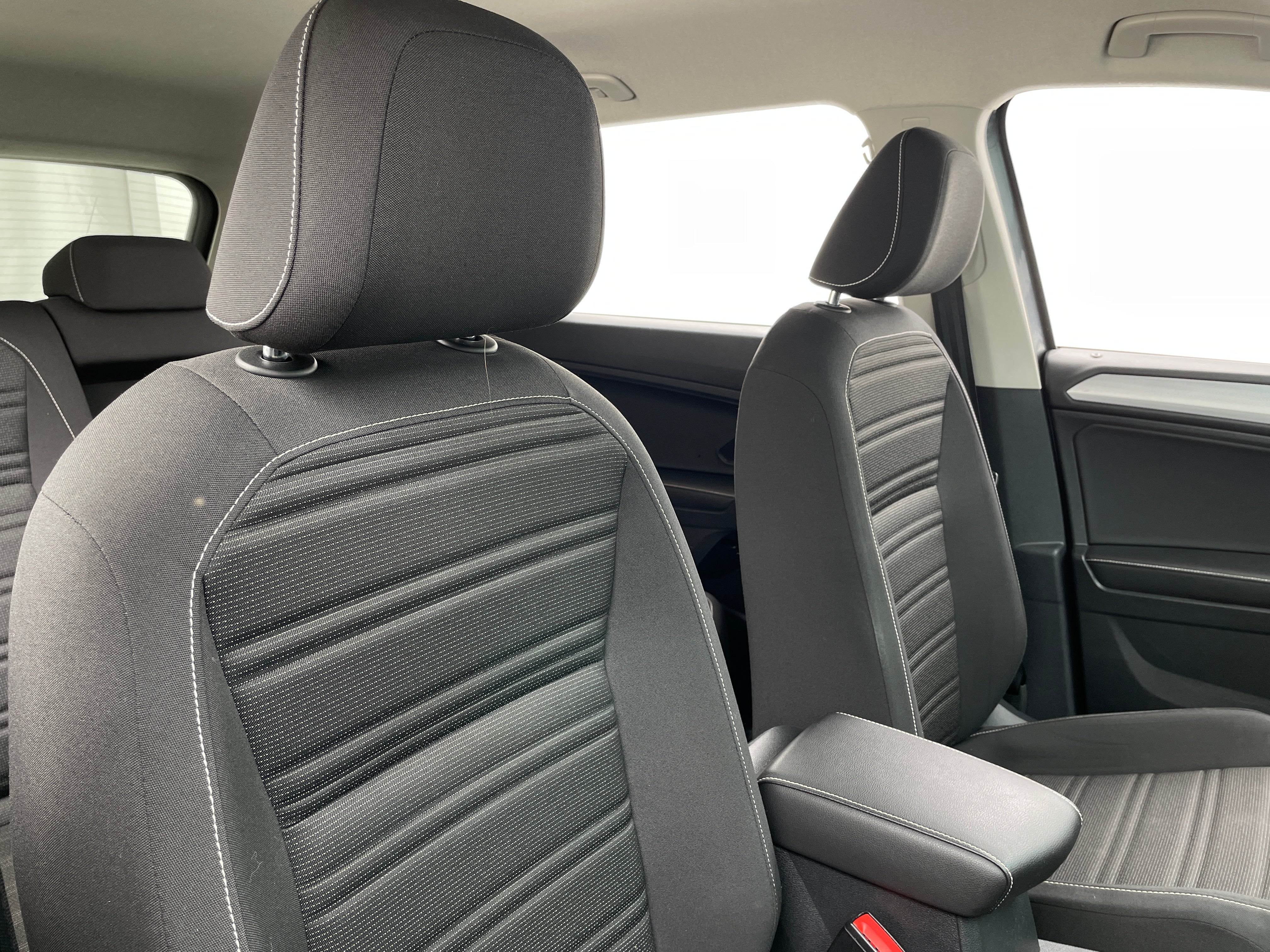 2022 Volkswagen Tiguan S 2