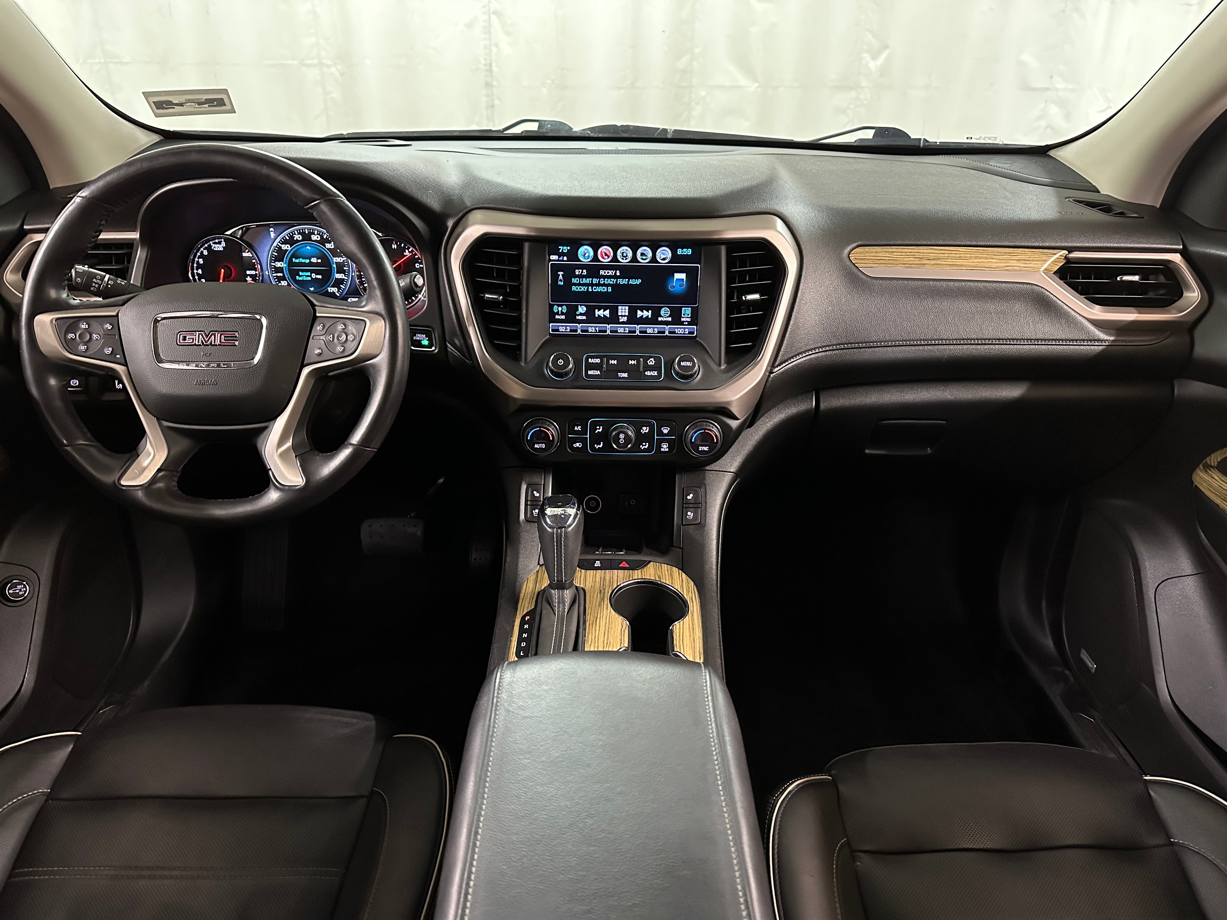 2018 GMC Acadia Denali 2